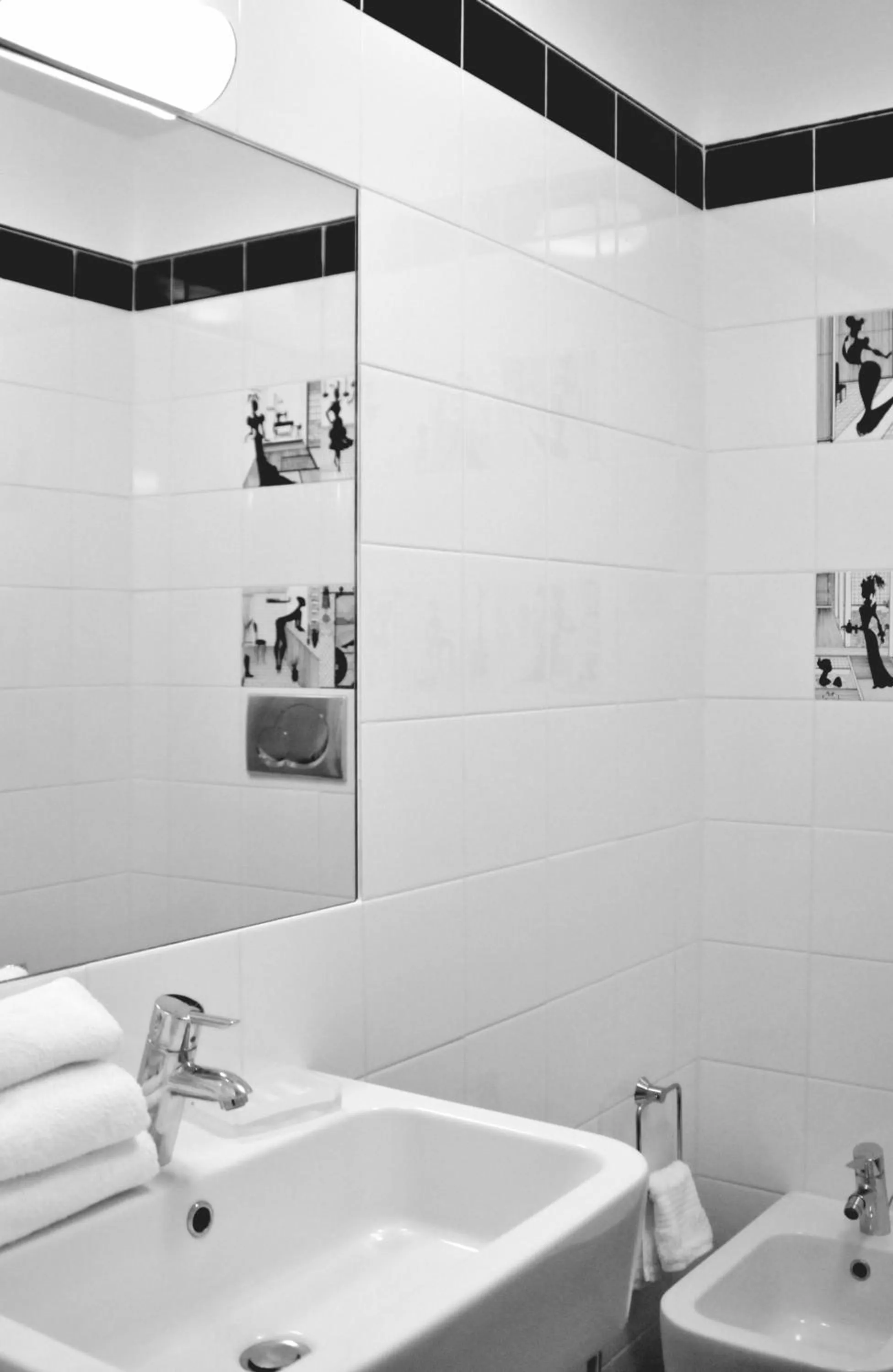 Bathroom in Feliz in Roma B&B