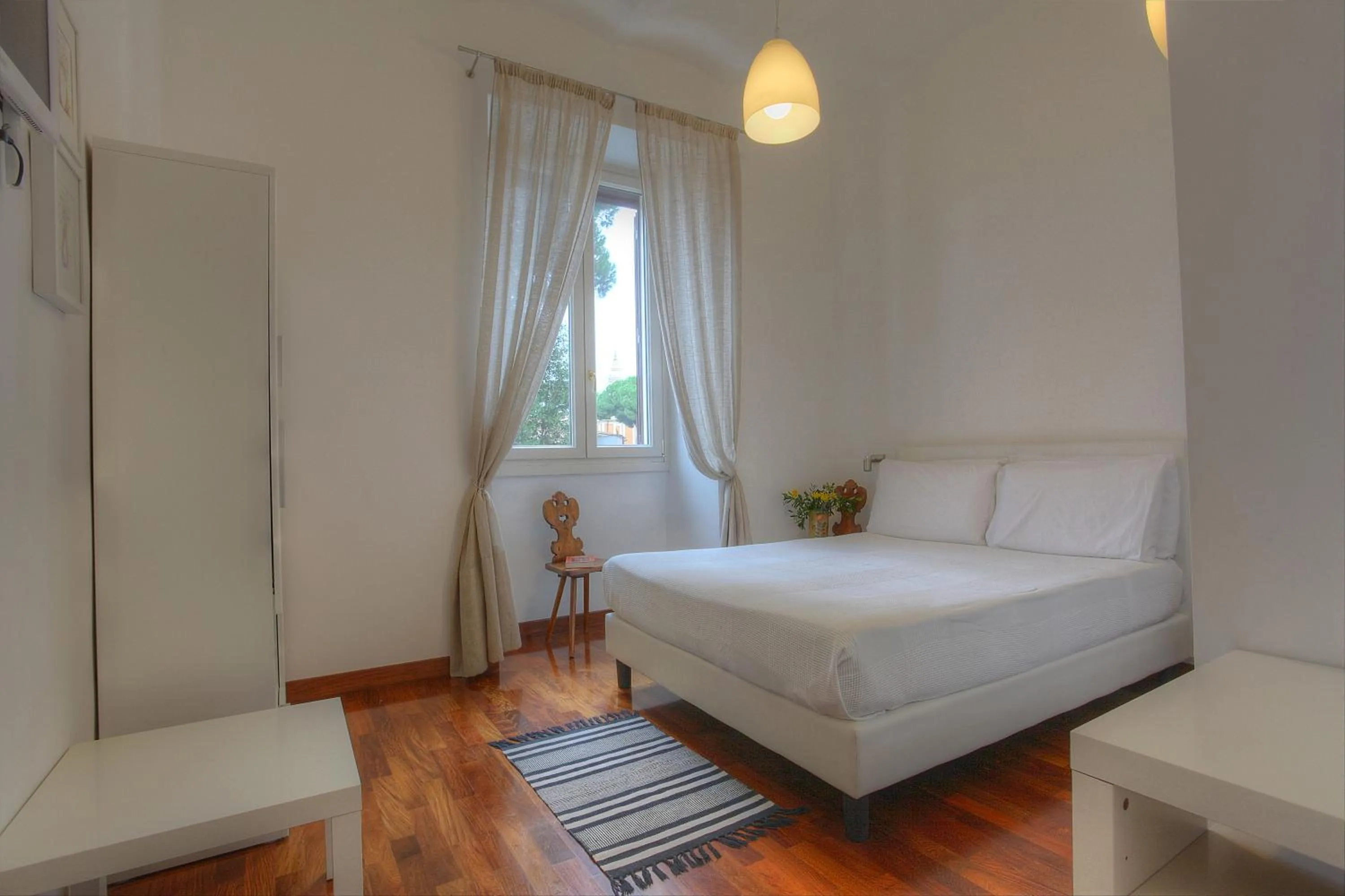 Bed in Feliz in Roma B&B