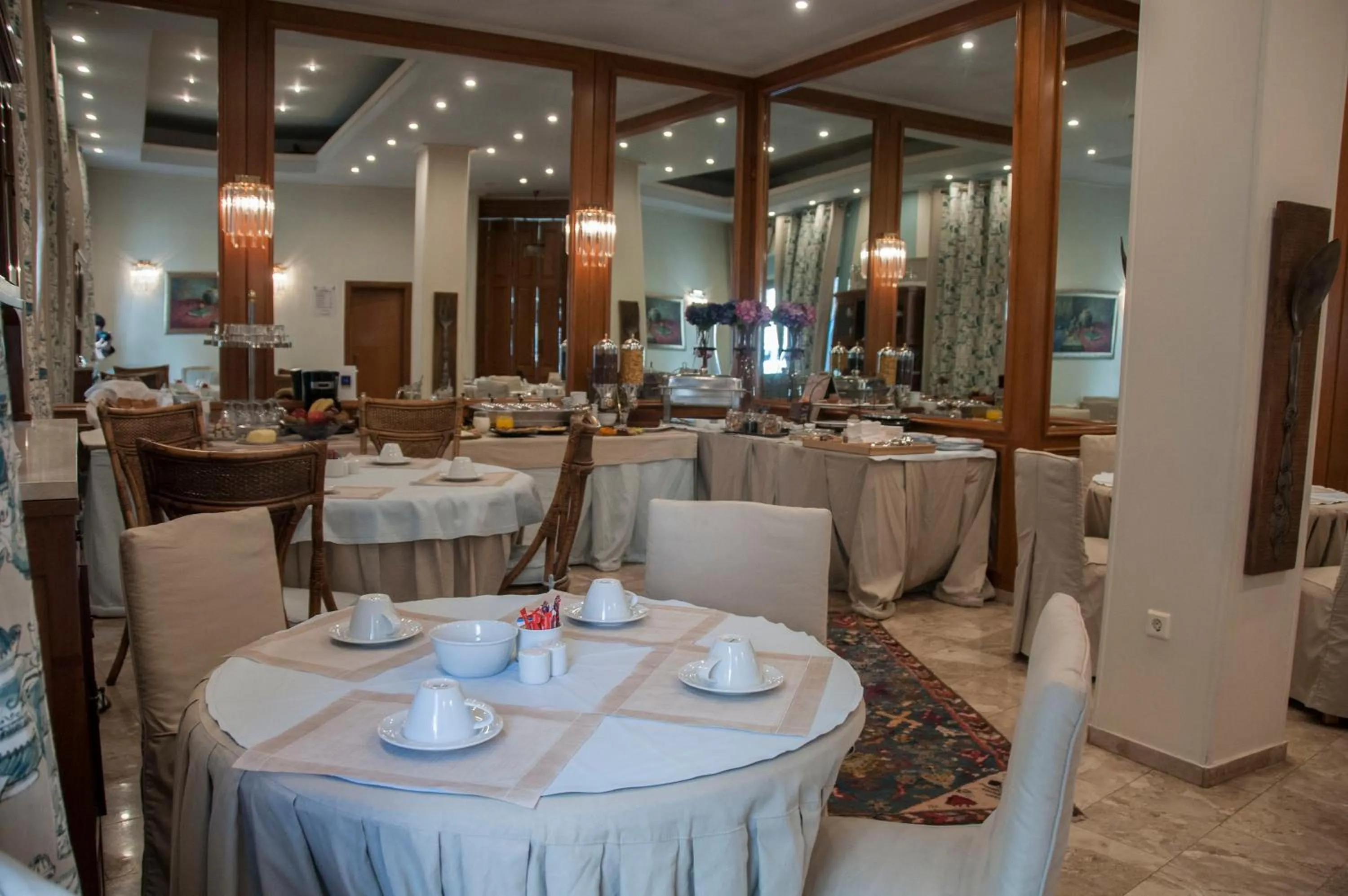 Restaurant/places to eat in Esperia Boutique Hotel