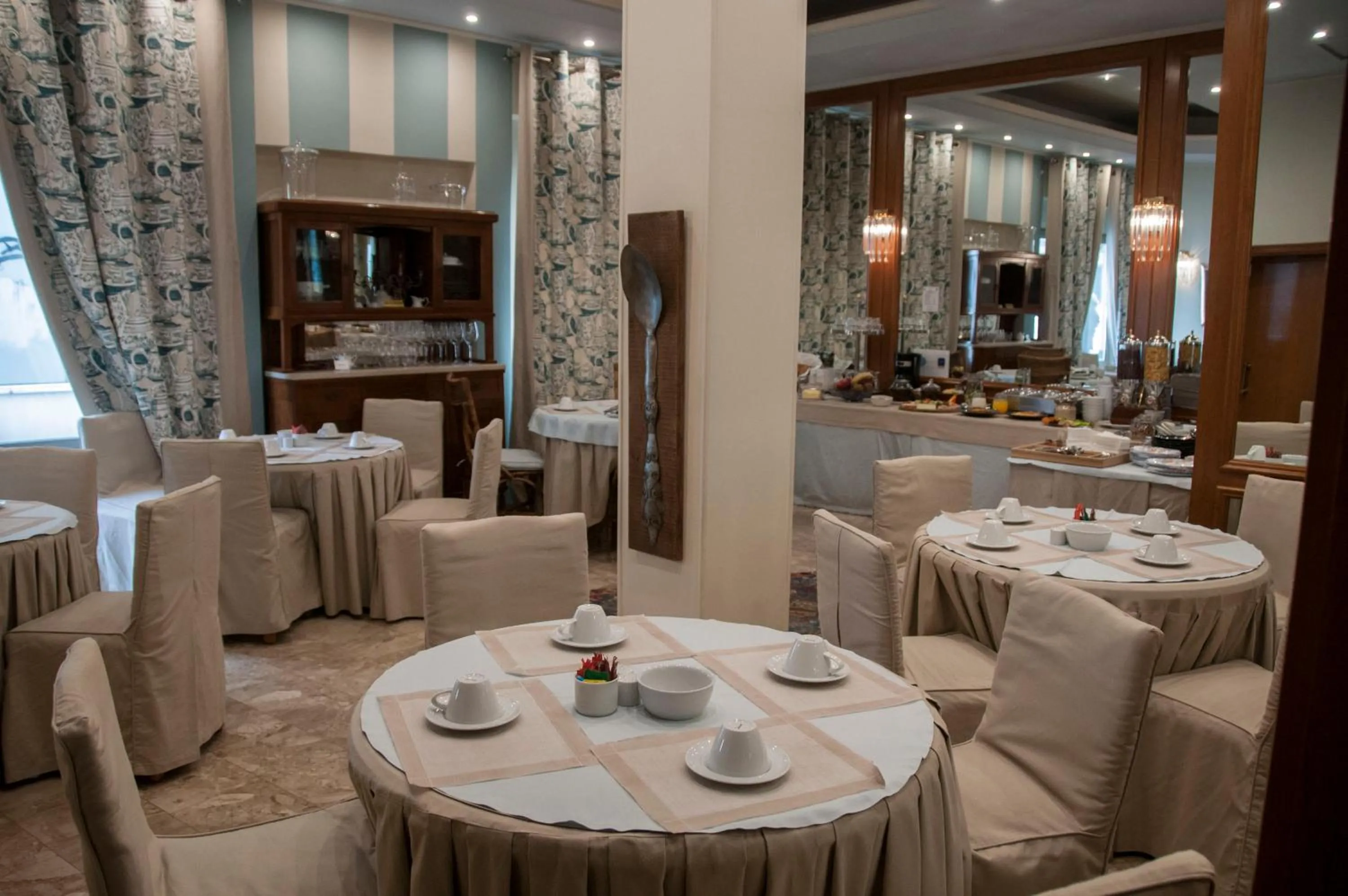 Restaurant/places to eat in Esperia Boutique Hotel