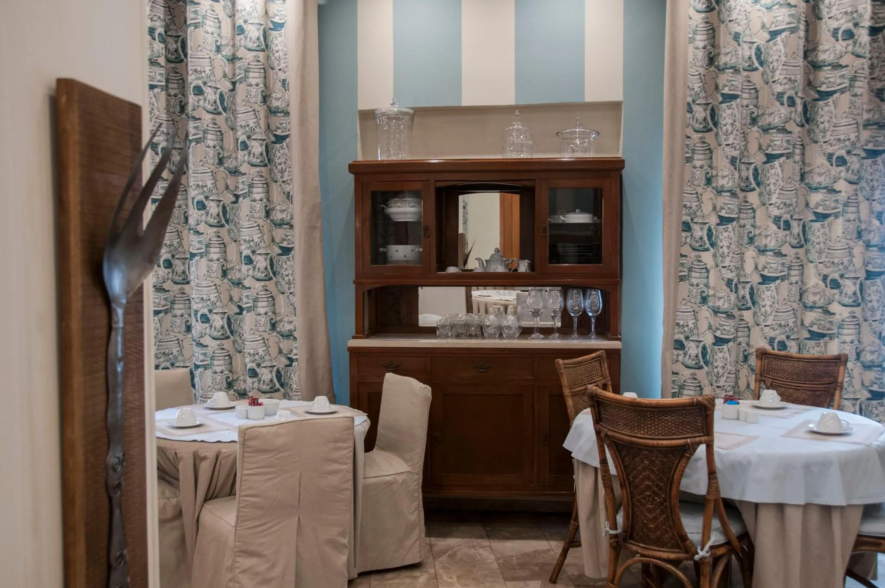 Restaurant/places to eat in Esperia Boutique Hotel