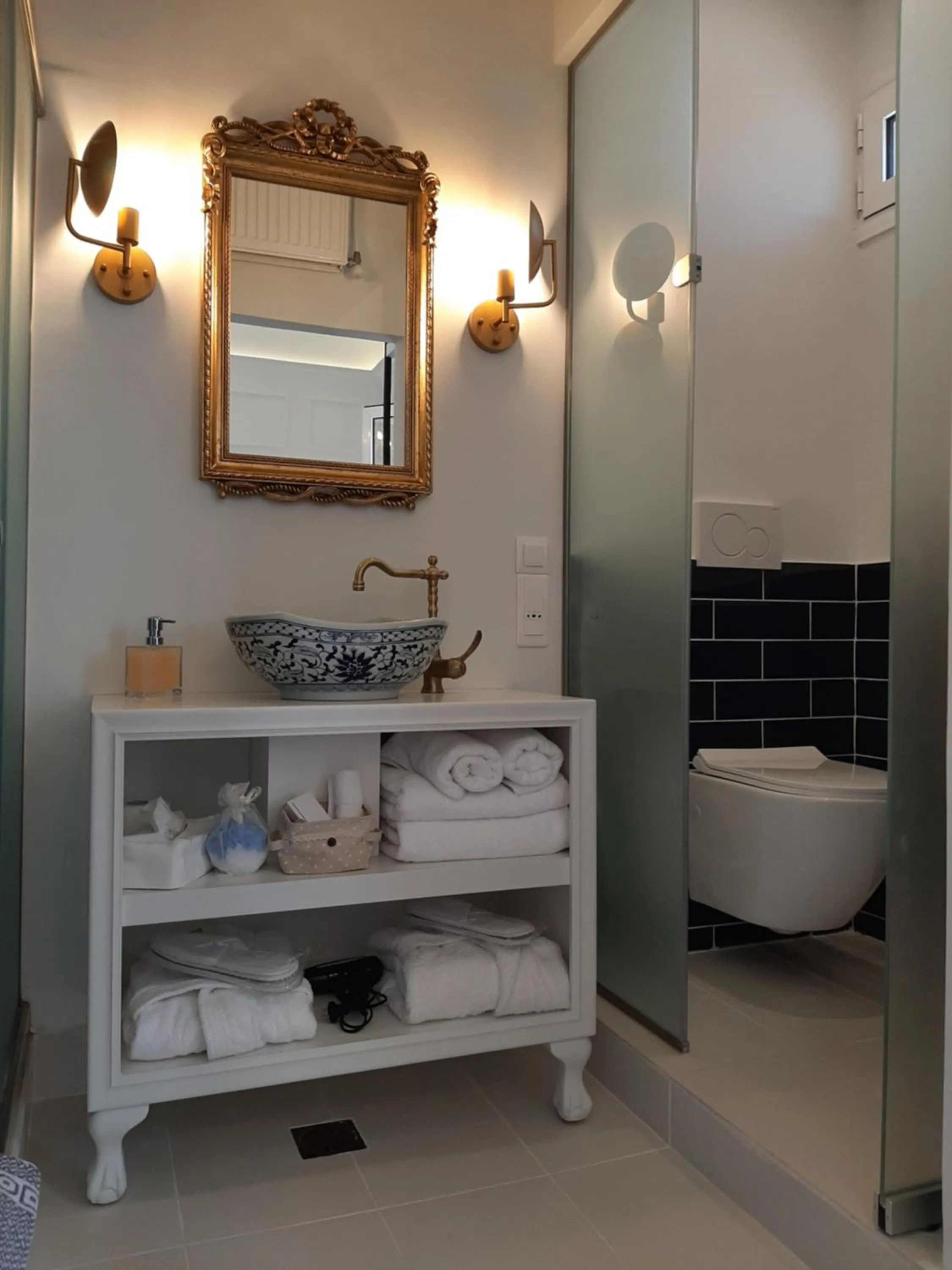 Bathroom in Esperia Boutique Hotel