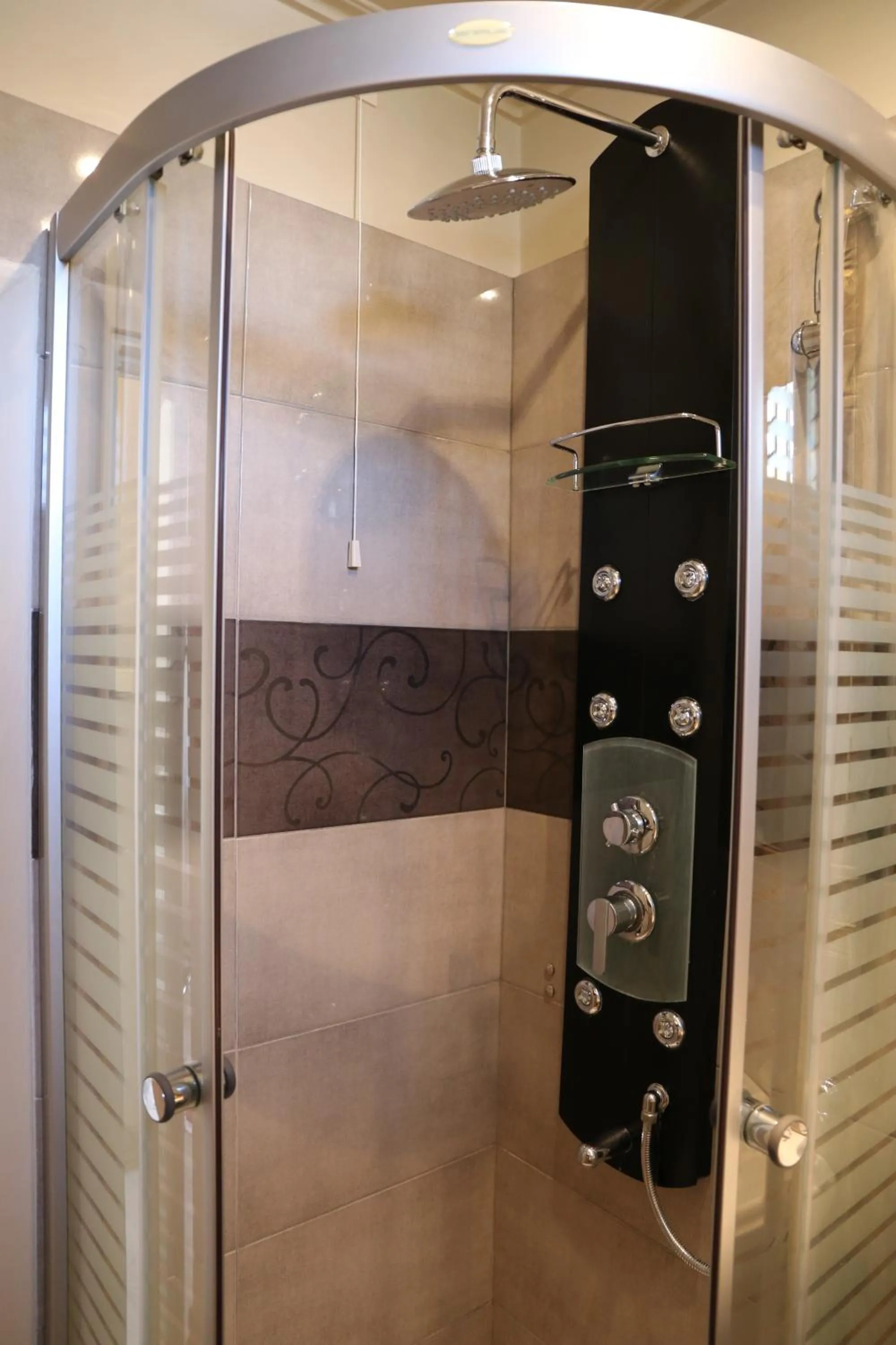 Shower in Esperia Boutique Hotel