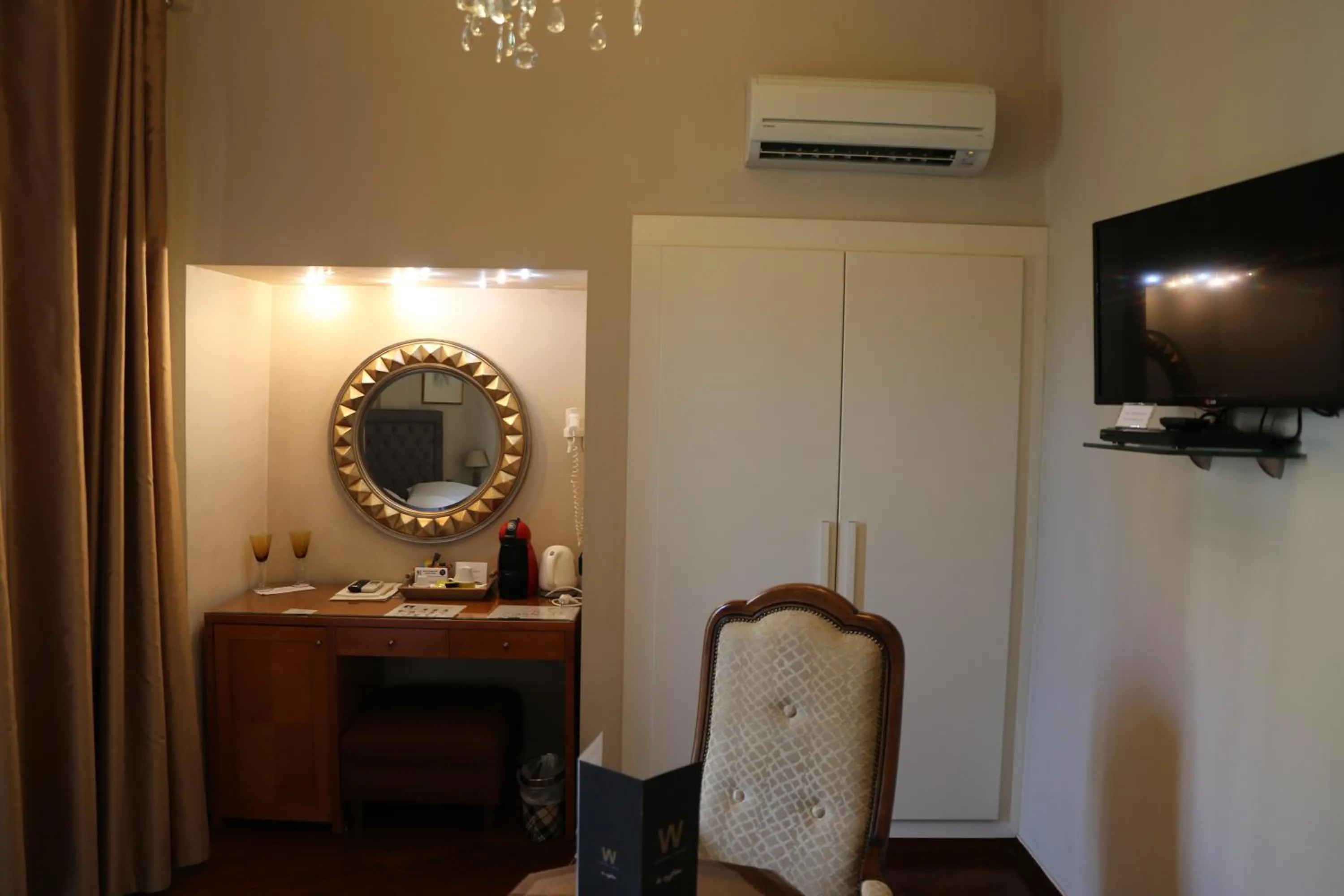 Living room in Esperia Boutique Hotel