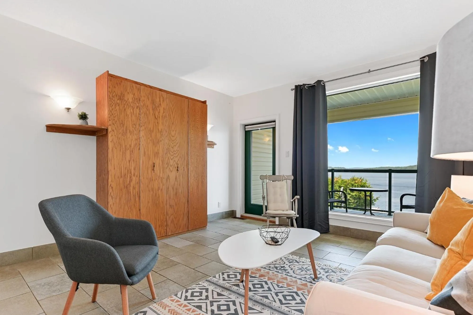 Living room in Baptiste Lake Lodge