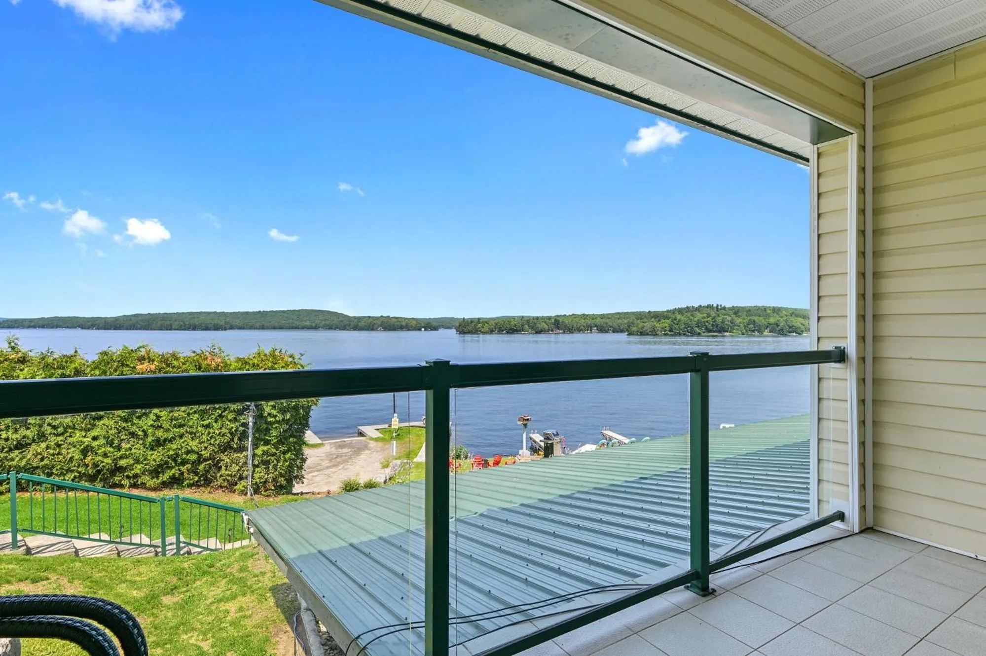 Balcony/Terrace in Baptiste Lake Lodge
