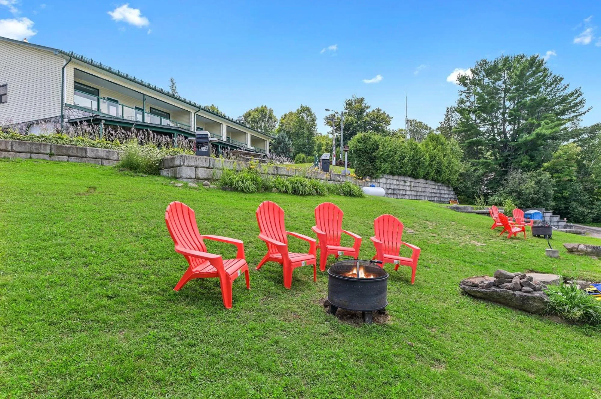 Property building in Baptiste Lake Lodge