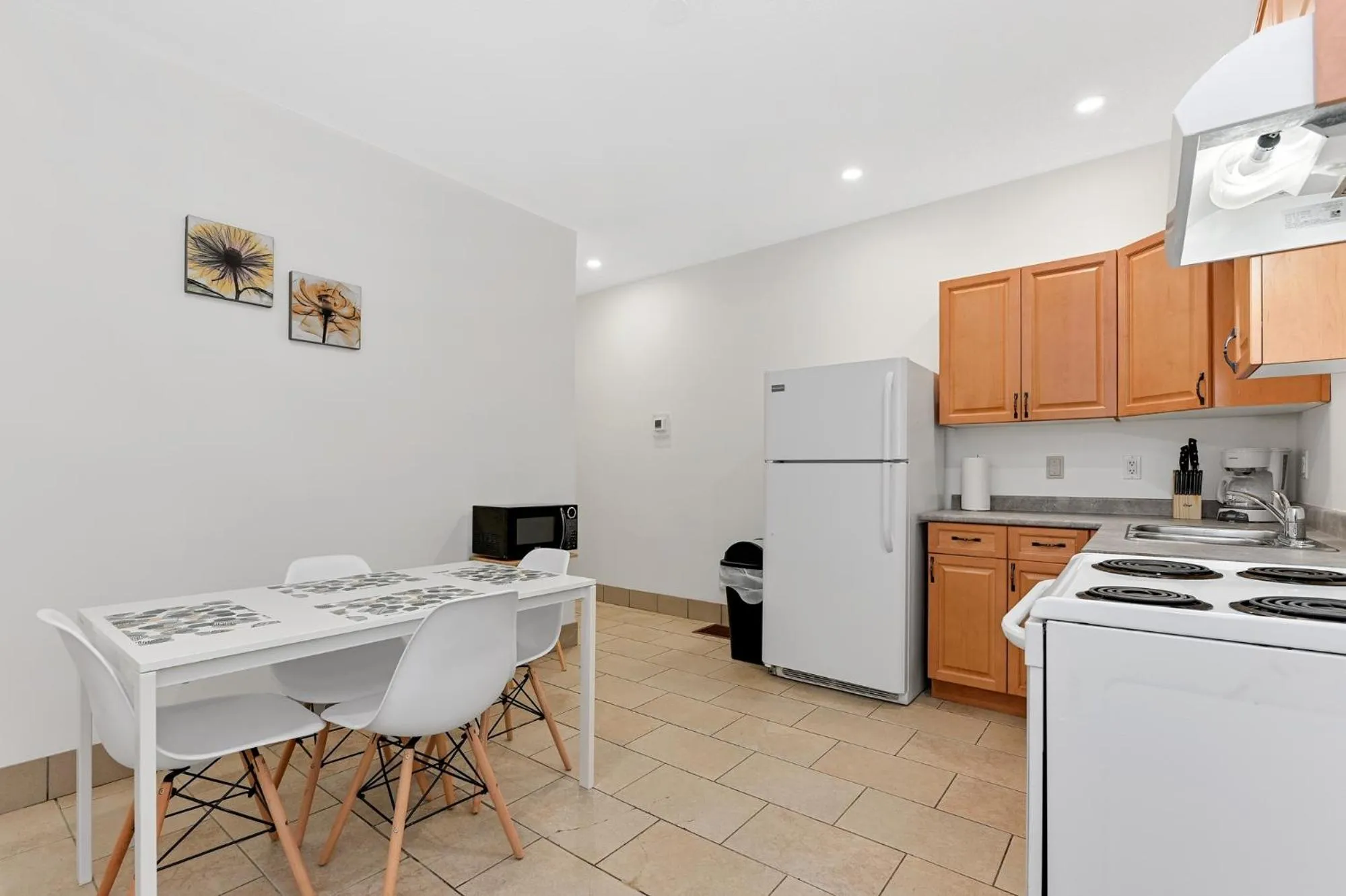 Kitchen or kitchenette in Baptiste Lake Lodge
