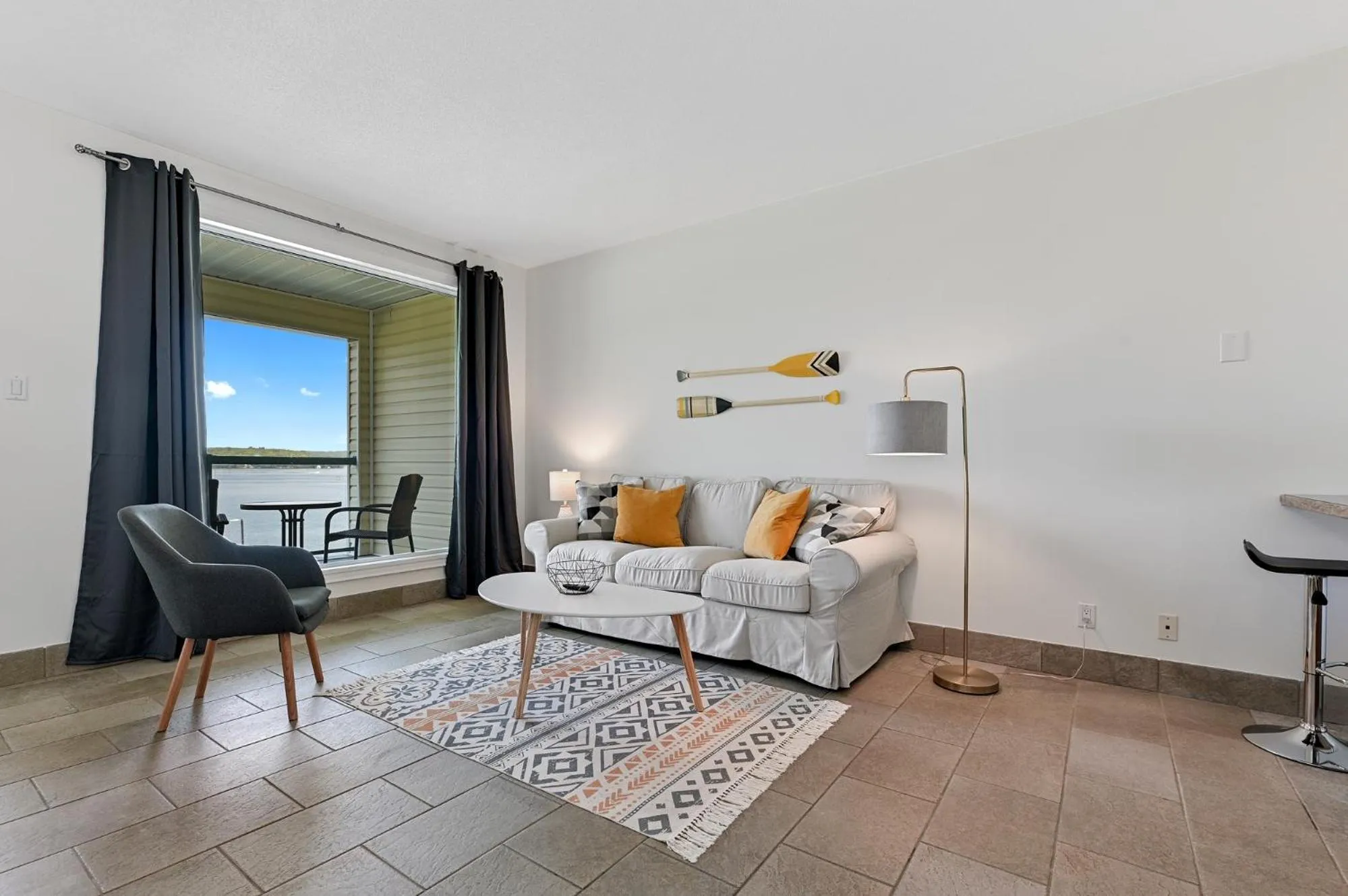 Living room in Baptiste Lake Lodge