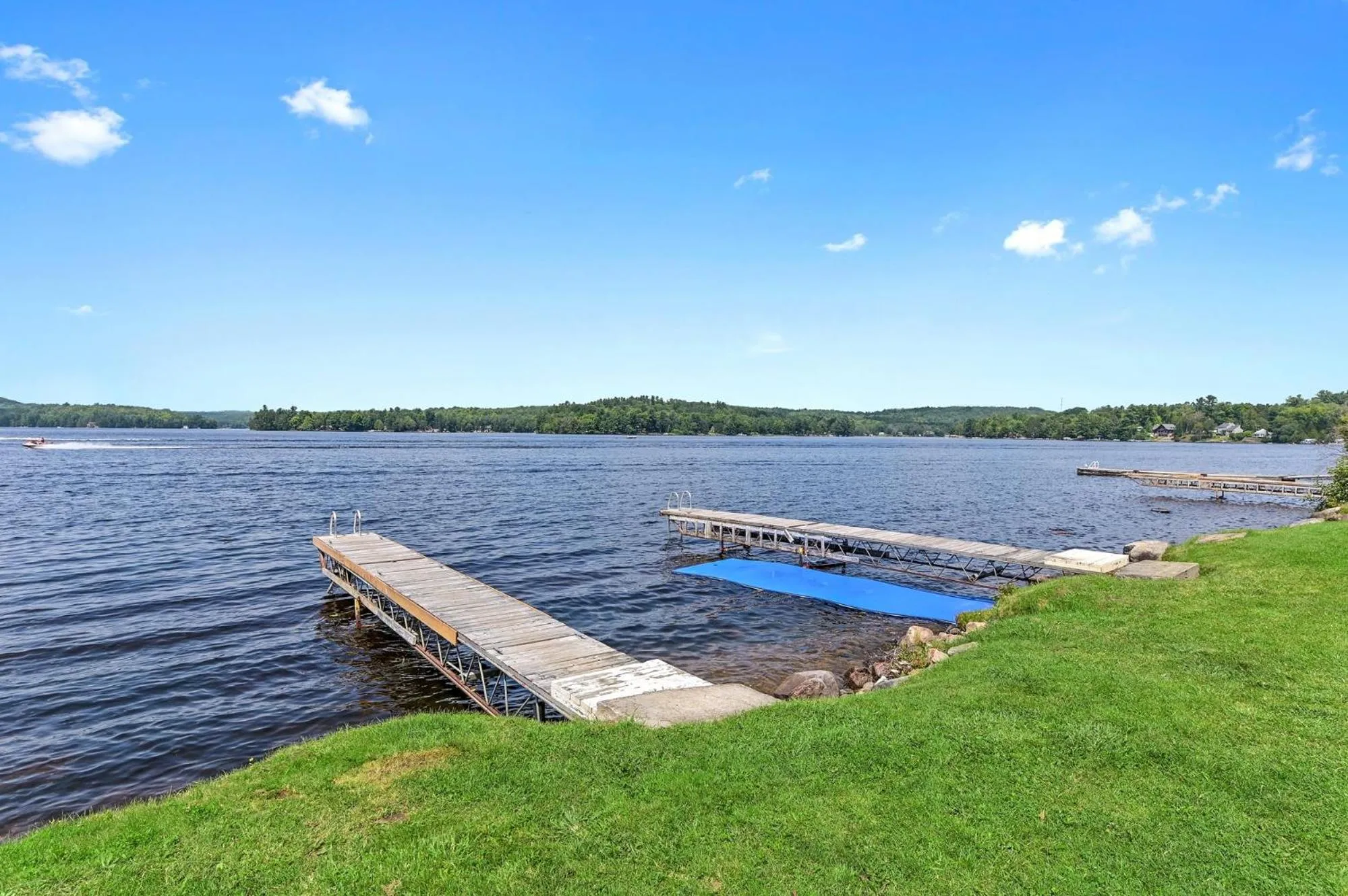 Beach in Baptiste Lake Lodge
