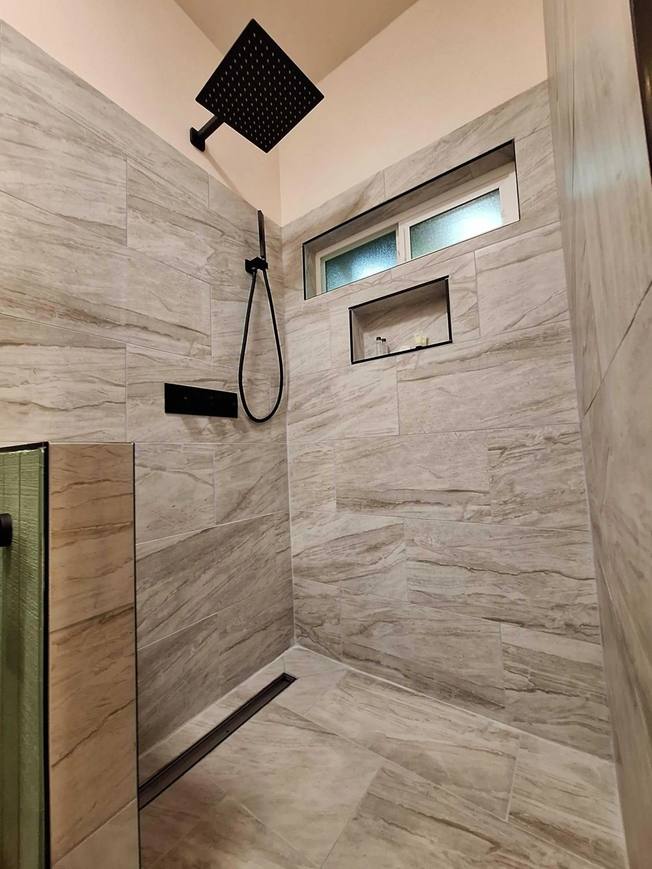 Shower in Wild Ginger Hotel