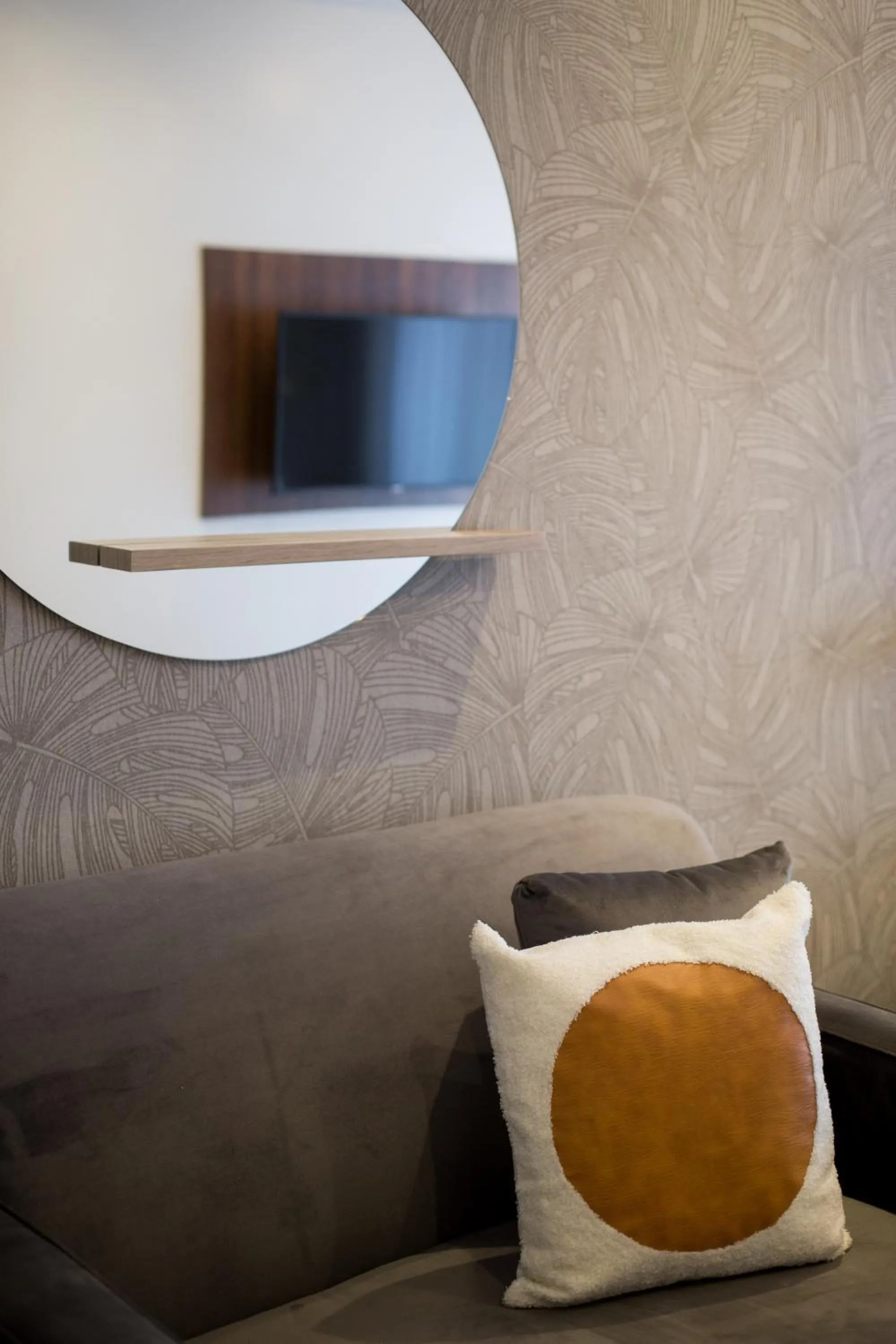 Romantic Studio in the Heart of Little Italy by Den Stays