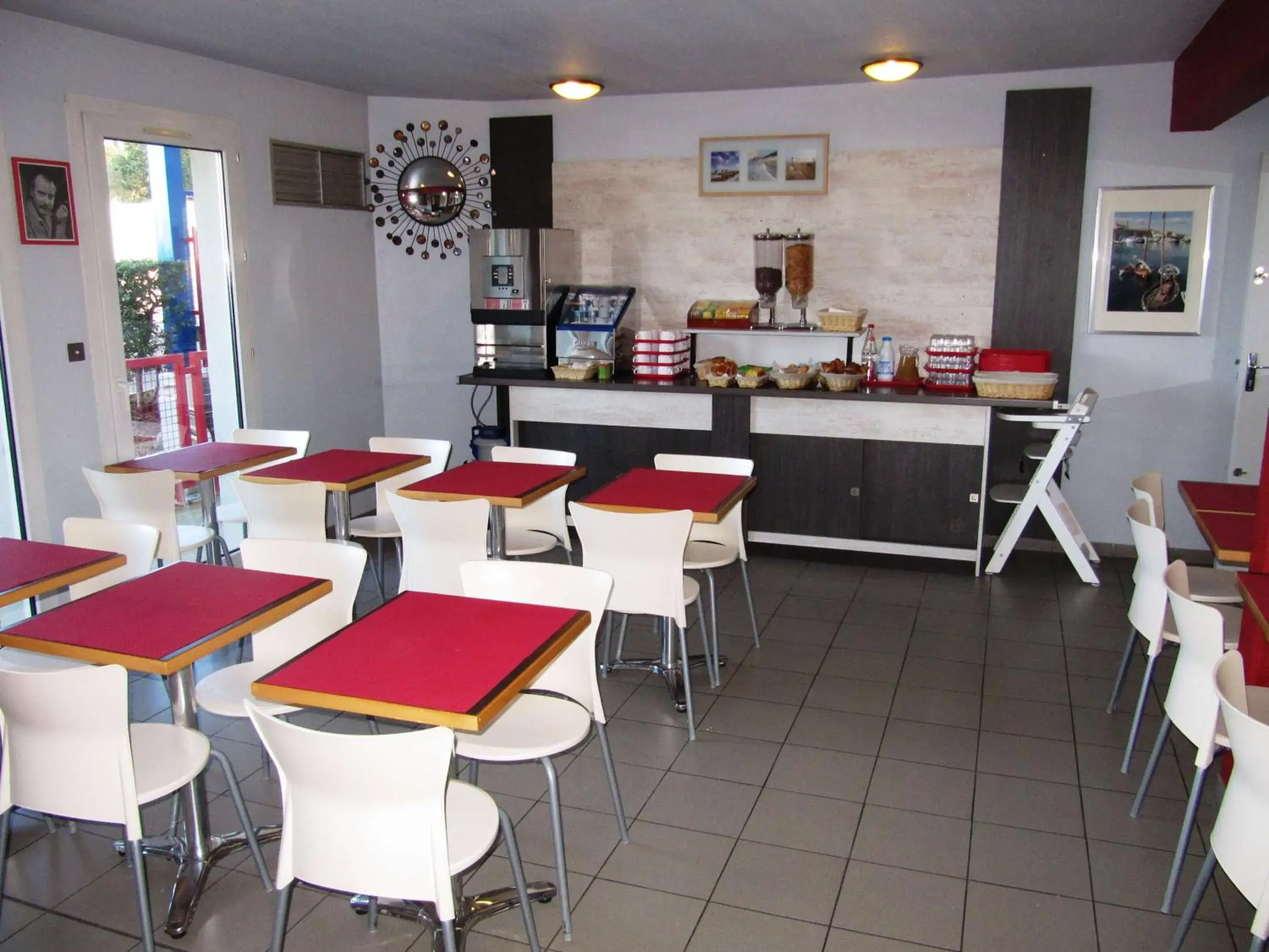 Breakfast in Brit Hotel Essentiel Sète / Balaruc Breakfast in Brit Hotel Essentiel Sète / Balaruc