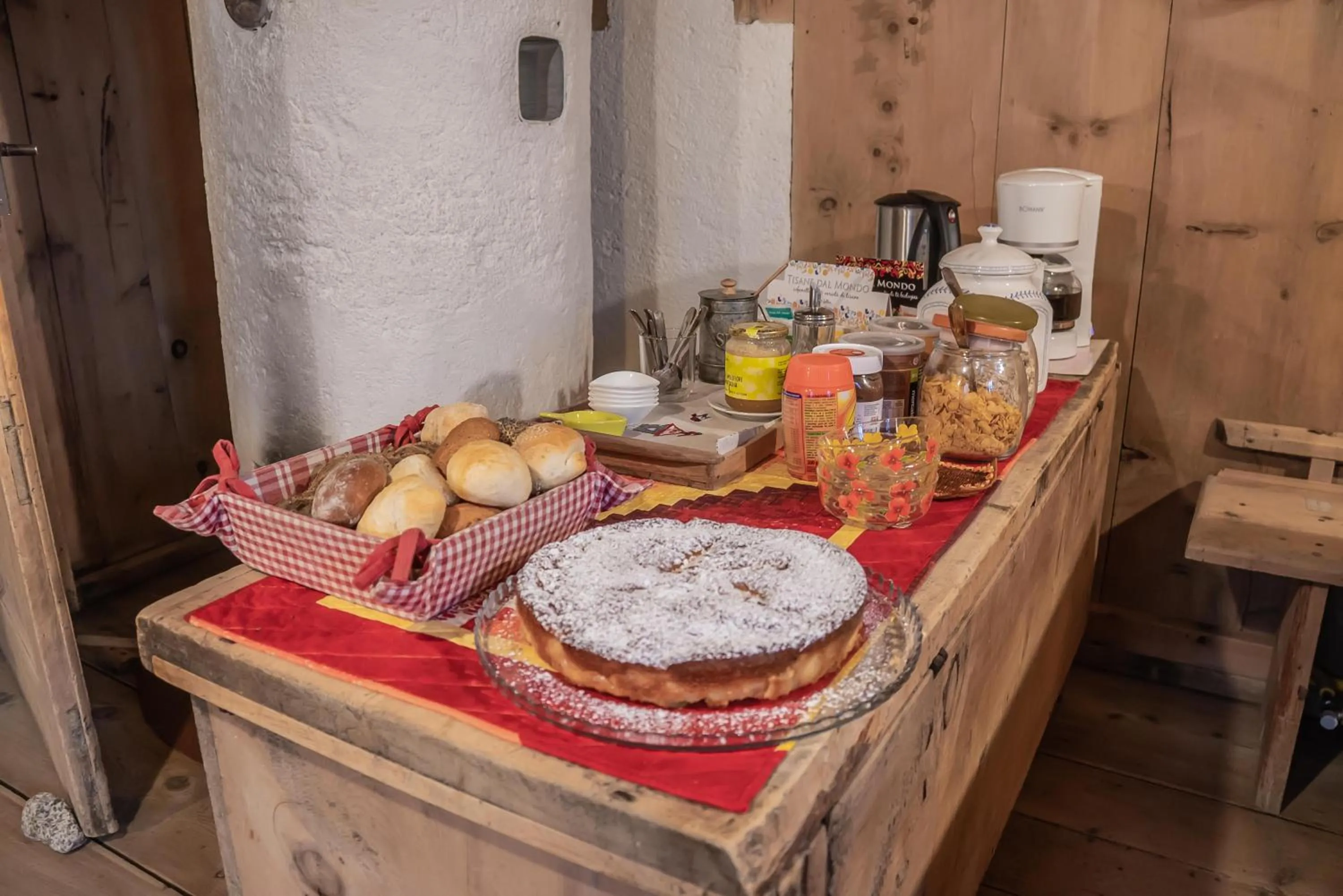 Food and drinks in Bed & Breakfast Campaciol
