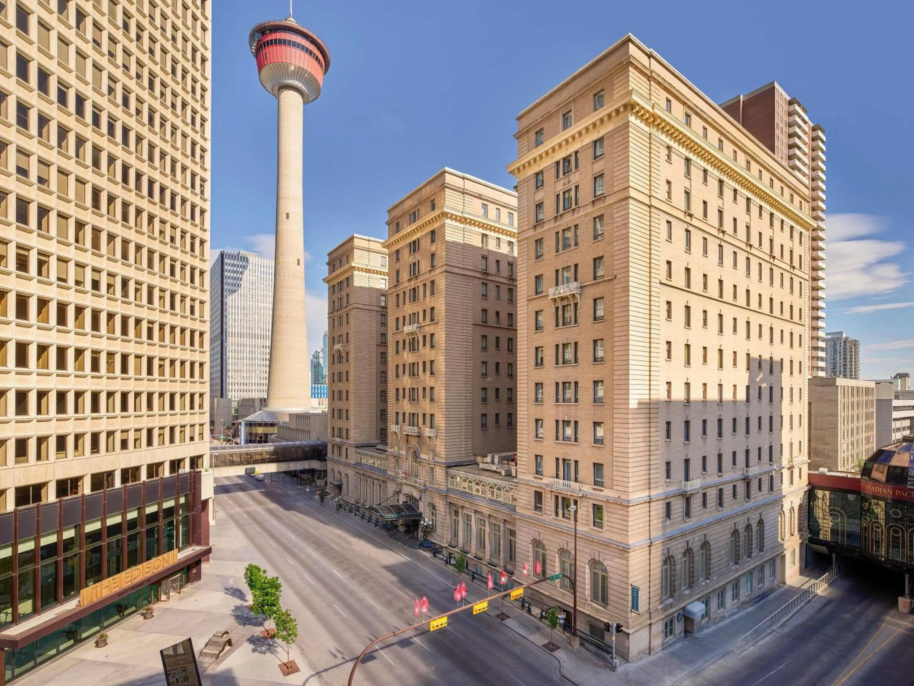 Property building in Fairmont Palliser