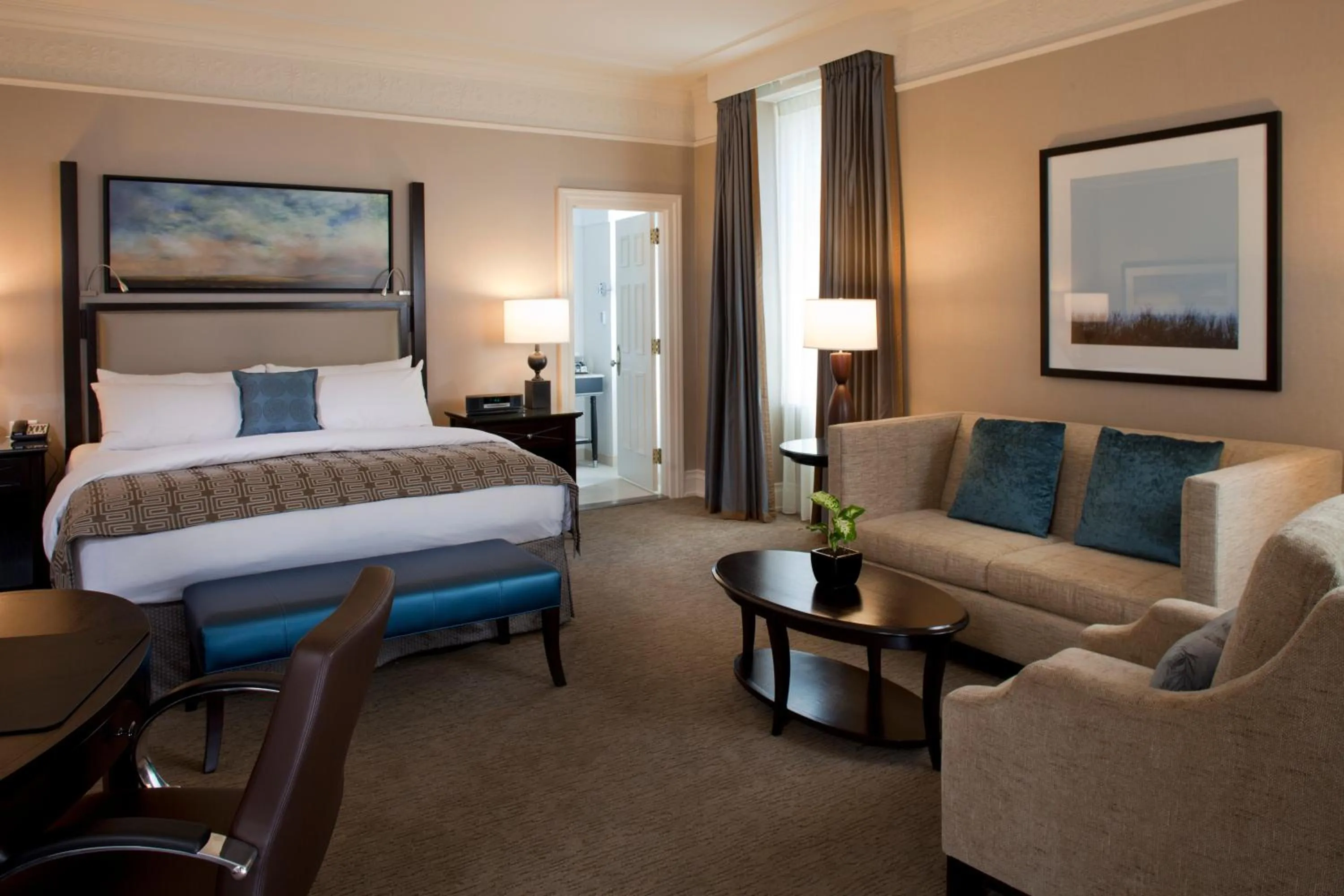 Bed in Fairmont Palliser