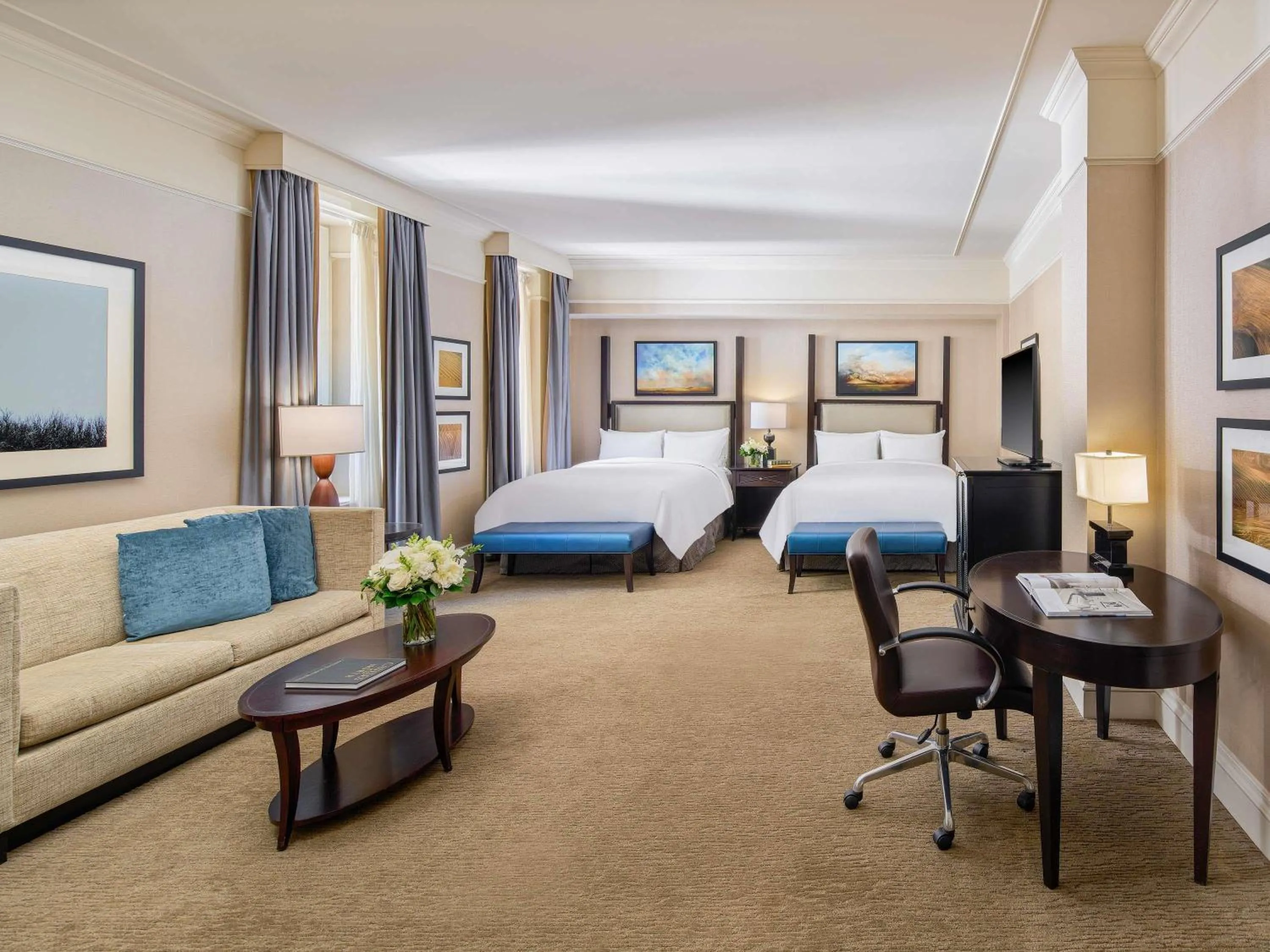 Bedroom, Bed in Fairmont Palliser