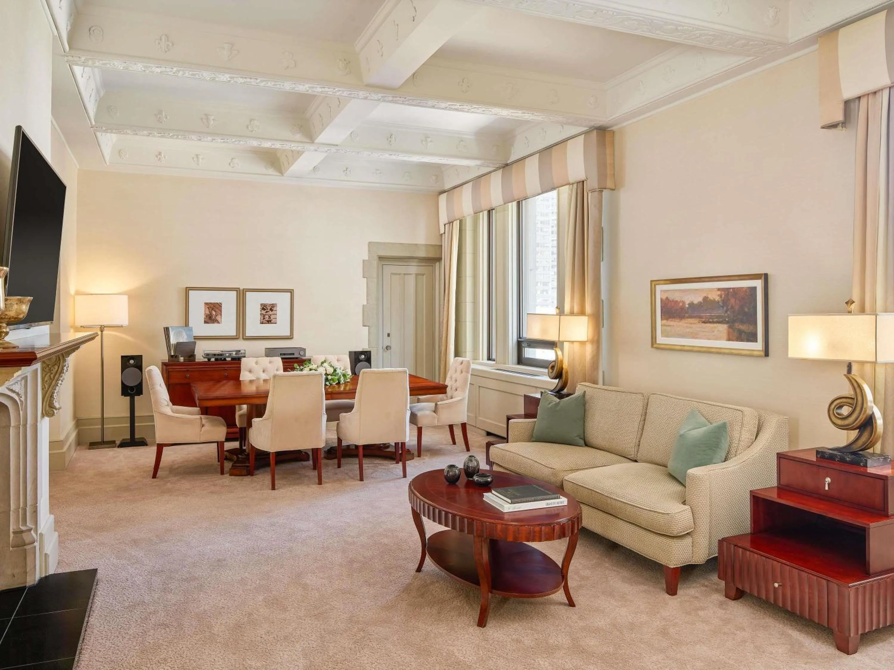 Bedroom in Fairmont Palliser