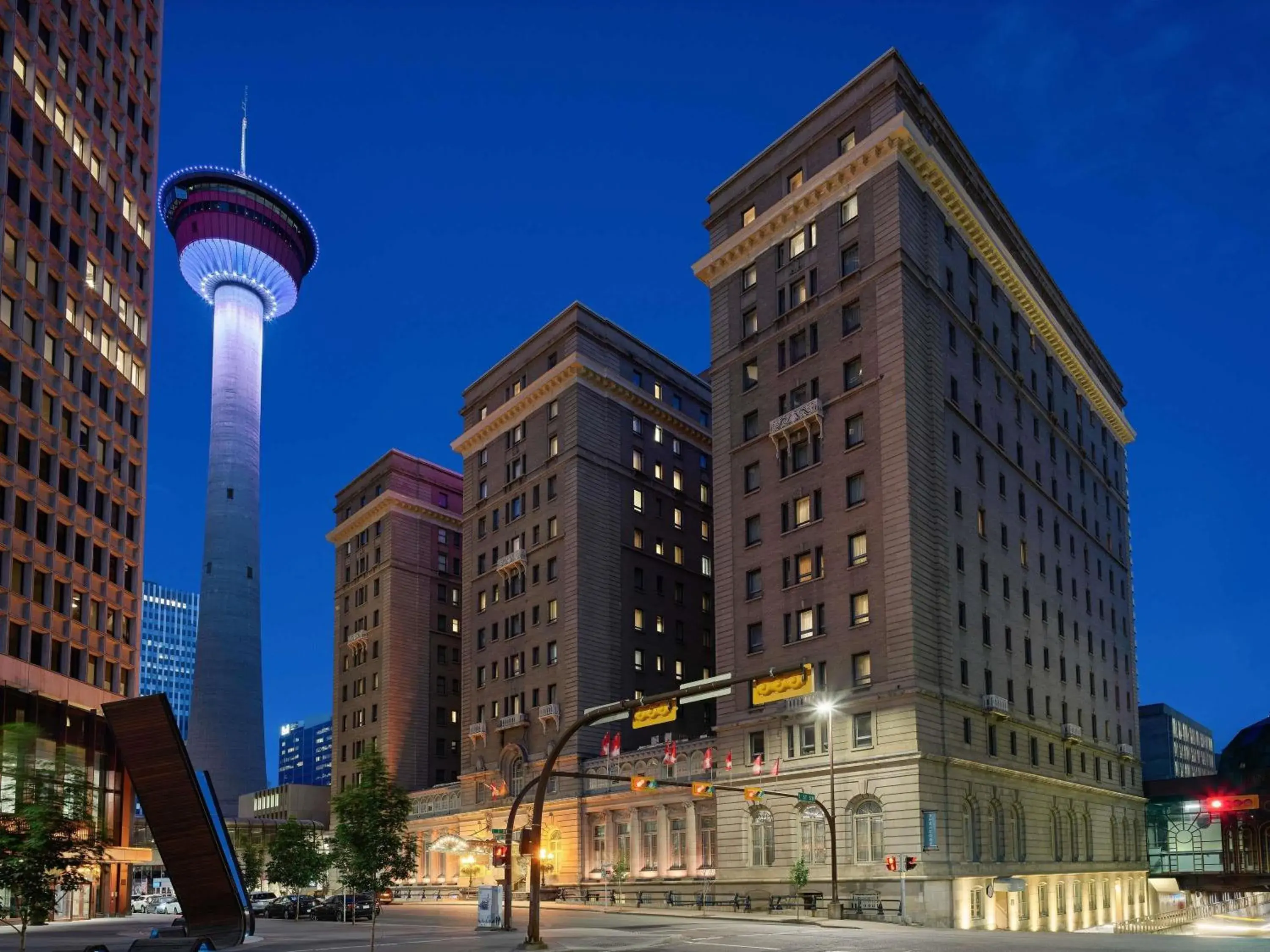 Property building in Fairmont Palliser Property building in Fairmont Palliser