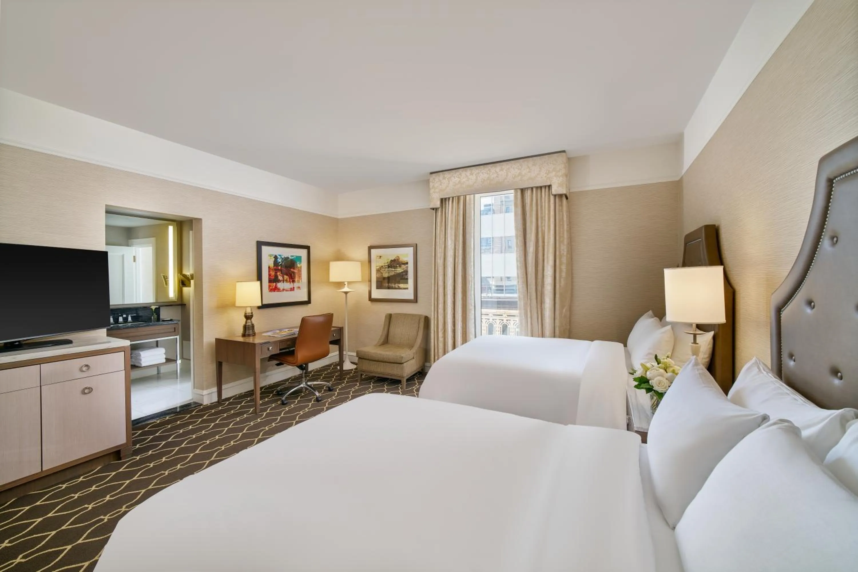 Bed in Fairmont Palliser