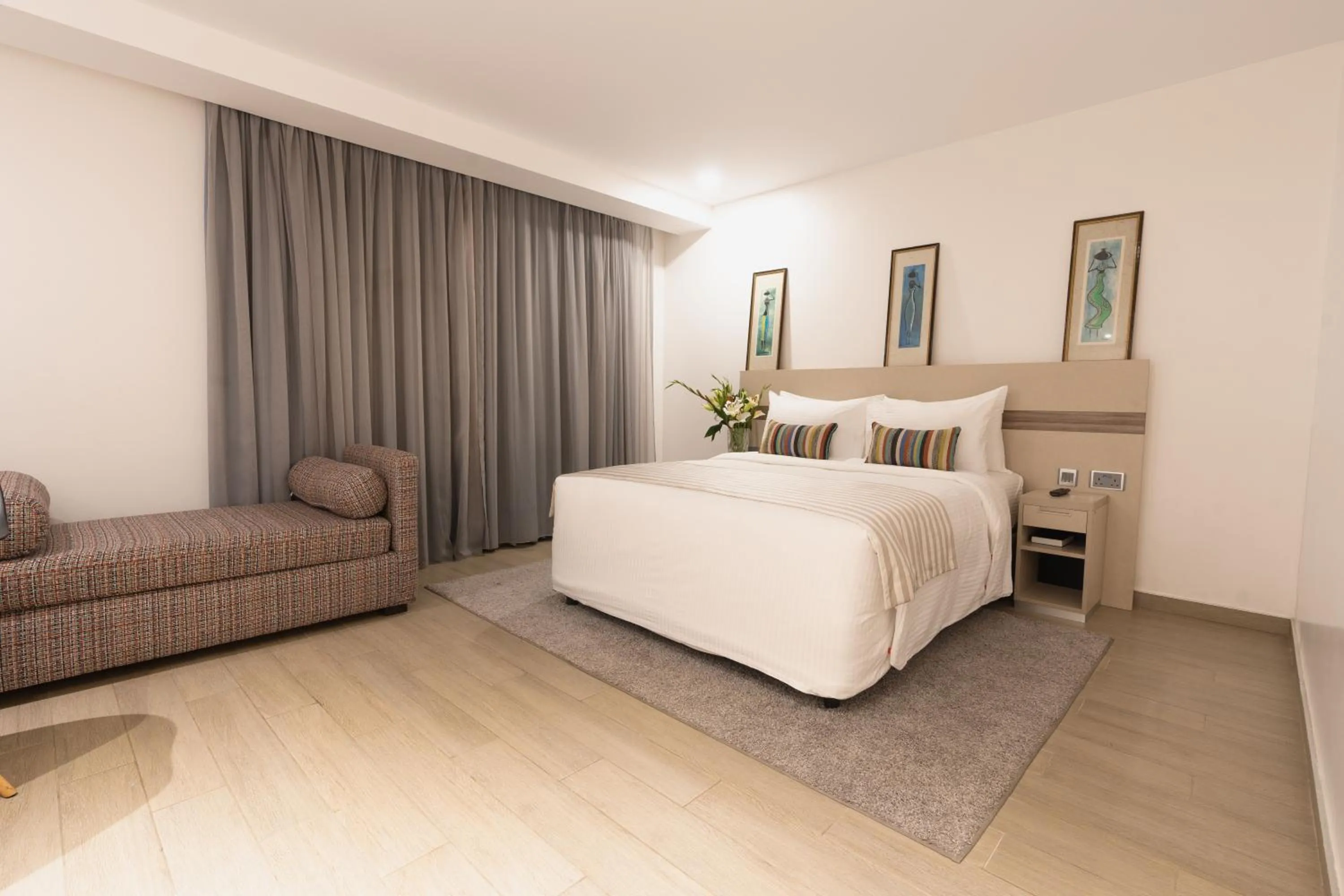 Bed in Sarova Imperial Hotel