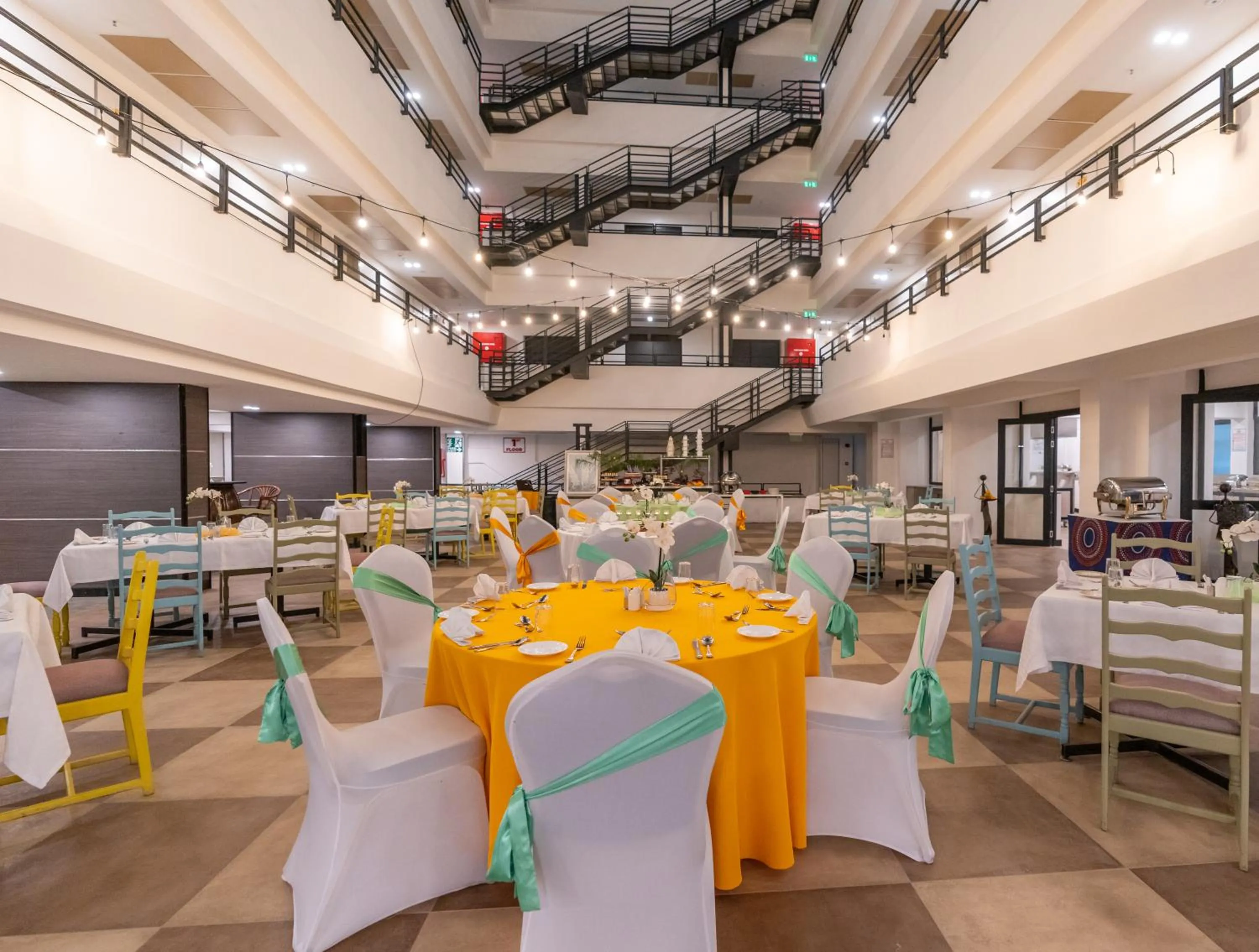 Restaurant/places to eat in Sarova Imperial Hotel