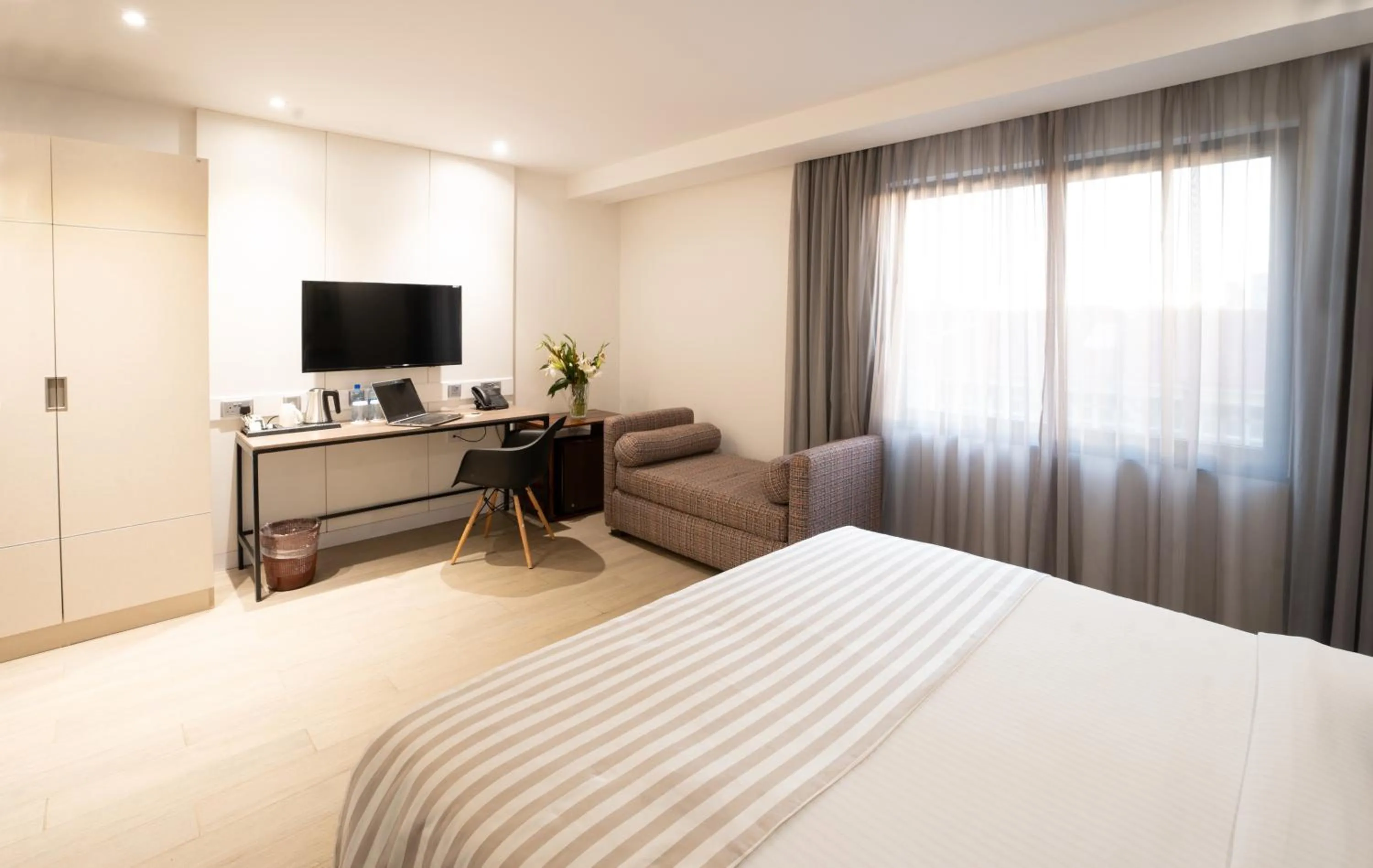 Bed in Sarova Imperial Hotel