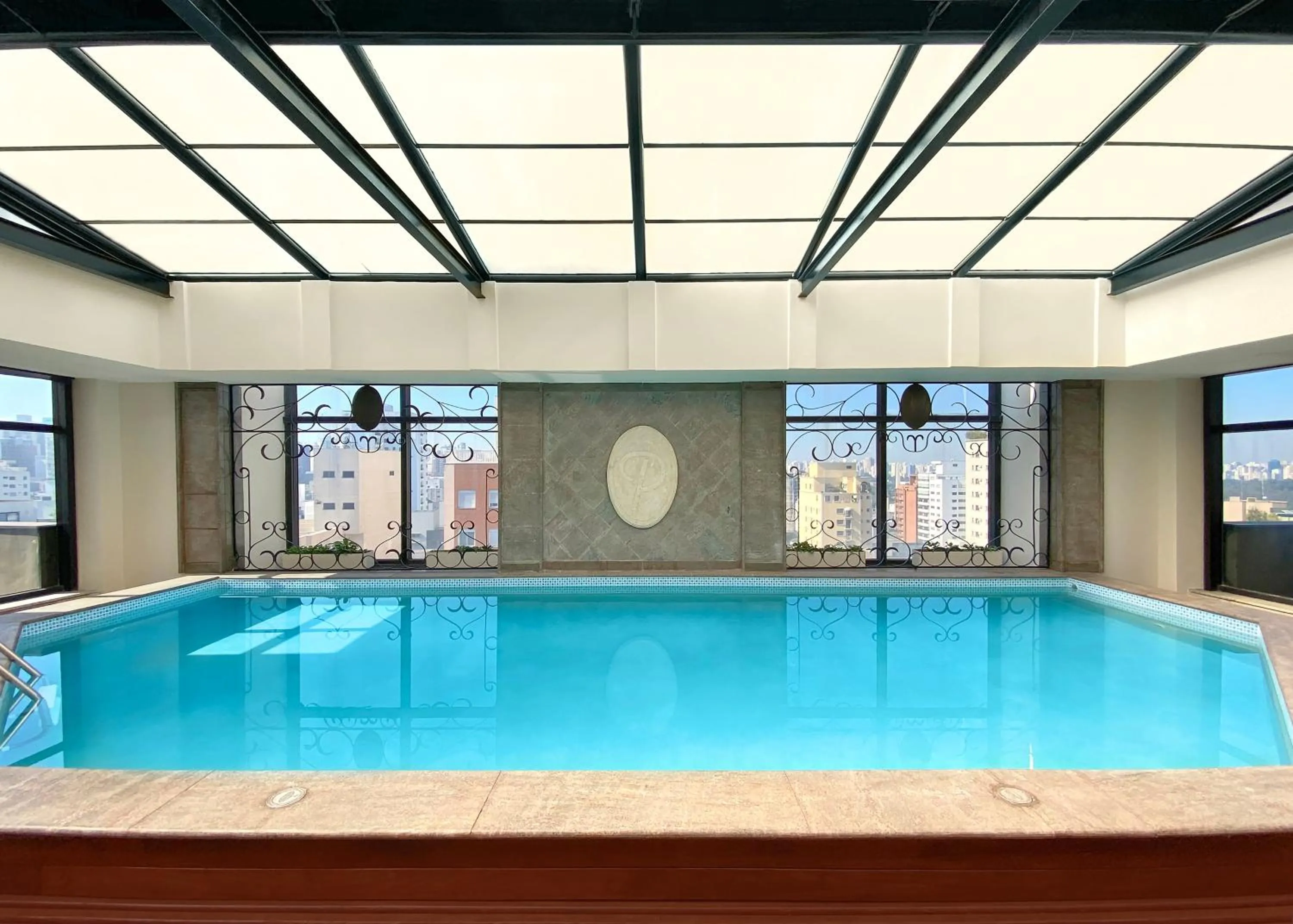 Swimming pool in JP Crauford Hospedagem