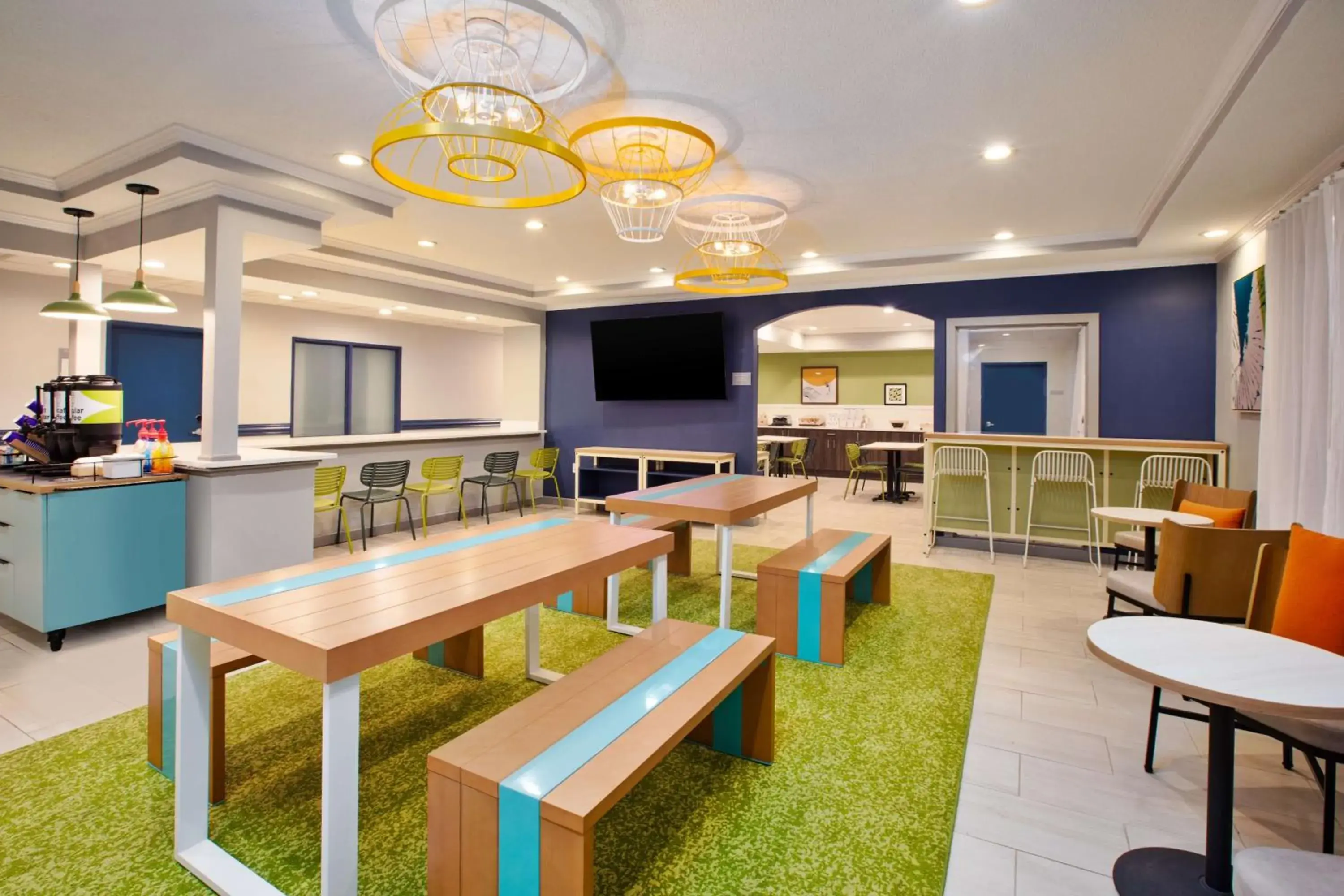 Lobby or reception in Spark by Hilton Walker Grand Rapids North Lobby or reception in Spark by Hilton Walker Grand Rapids North