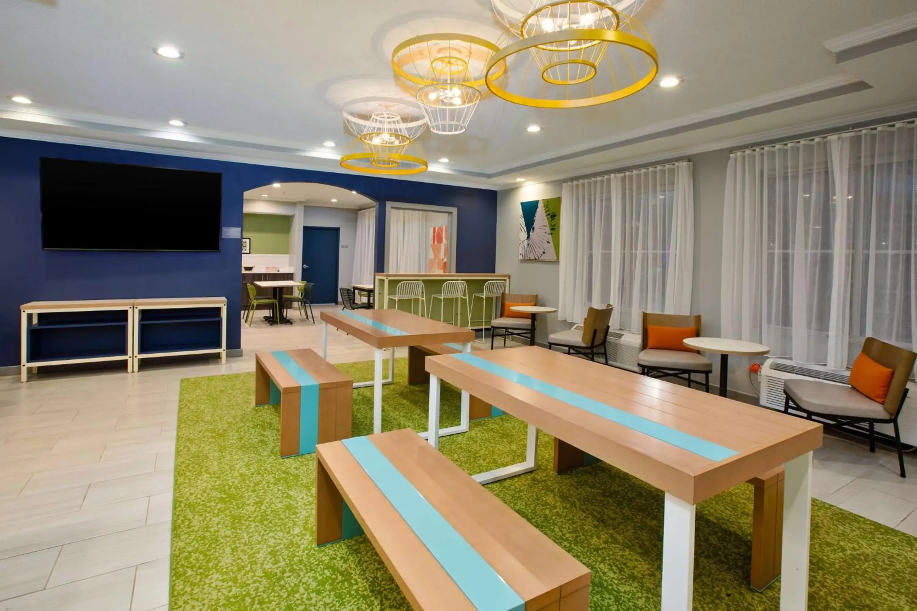 Lobby or reception in Spark by Hilton Walker Grand Rapids North Lobby or reception in Spark by Hilton Walker Grand Rapids North