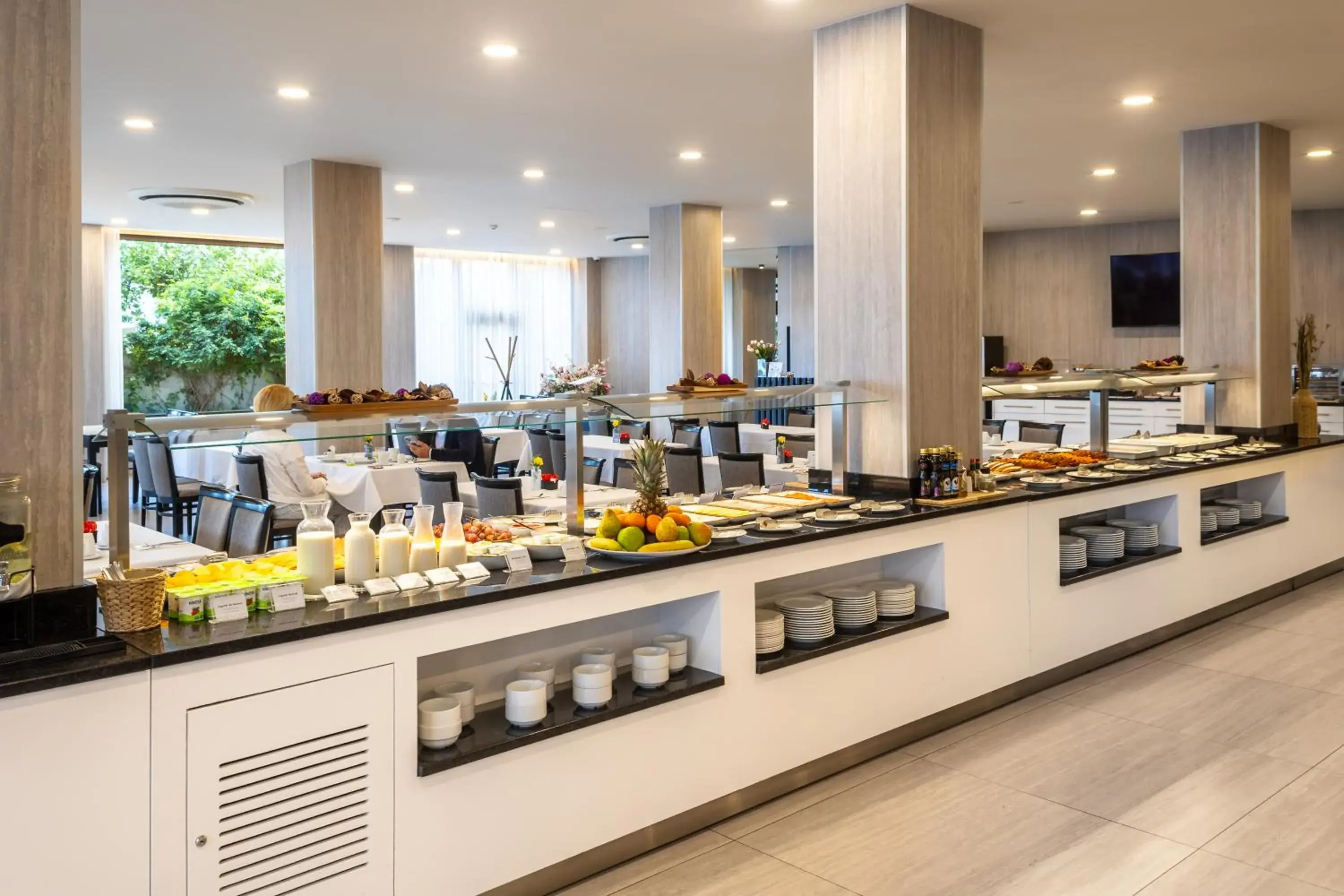 Restaurant/places to eat in Hotel Cristal Setúbal Restaurant/places to eat in Hotel Cristal Setúbal