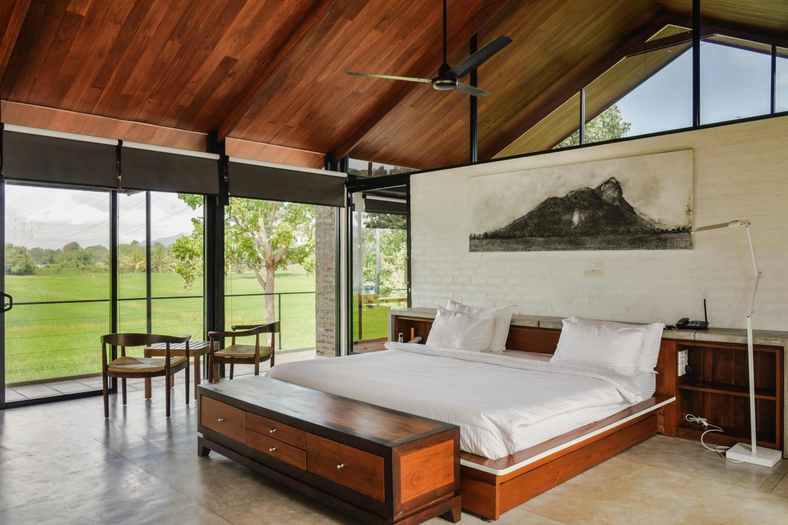 Day, Bed in Kalundewa Retreat