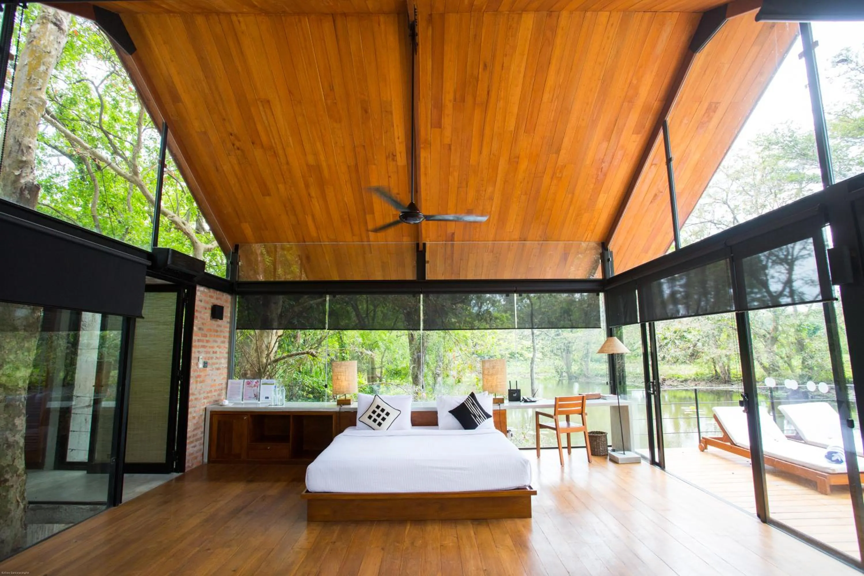 Bedroom, Bed in Kalundewa Retreat