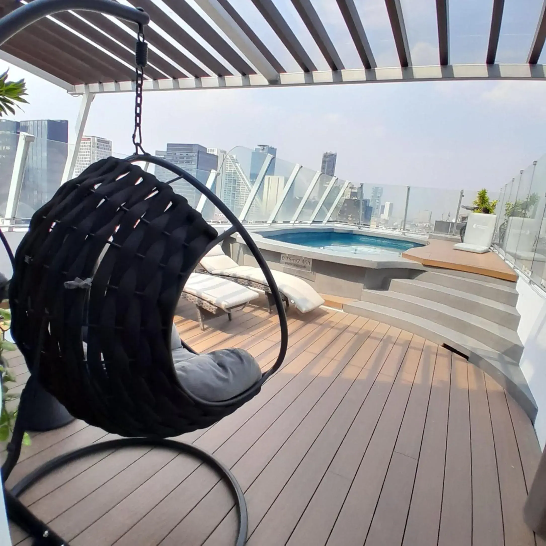 Swimming pool in Hotel Century Reforma Swimming pool in Hotel Century Reforma