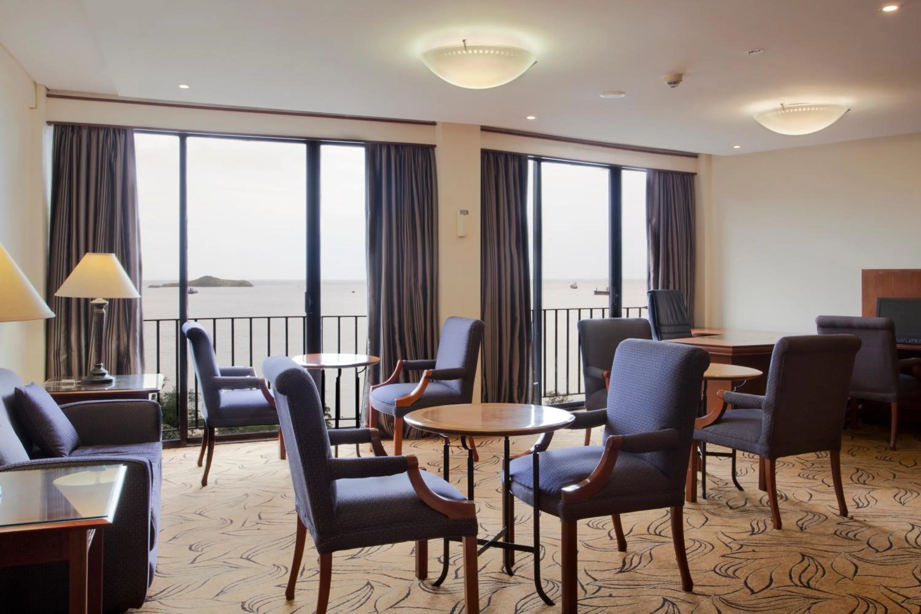 Business facilities in Crown Hotel