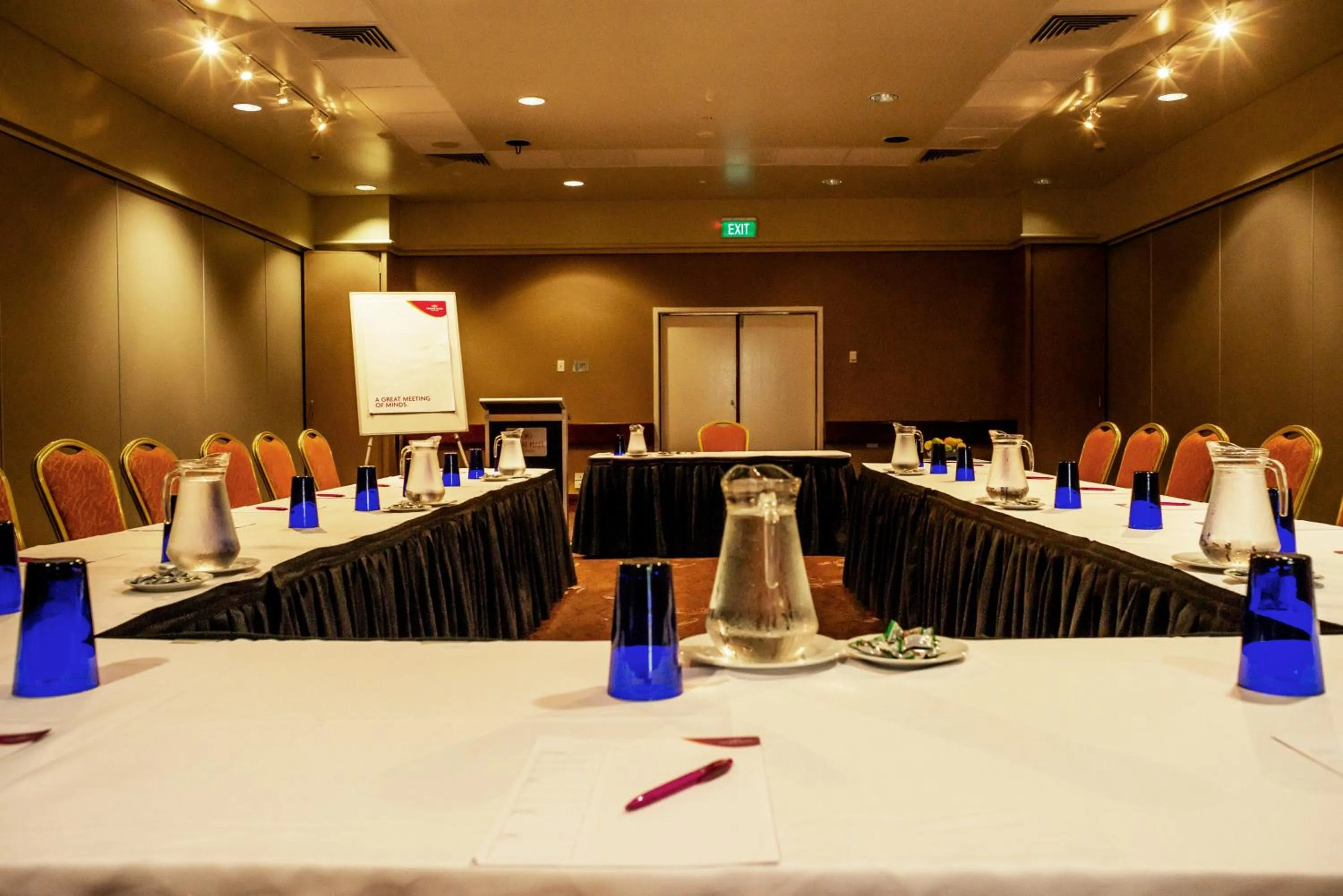 Meeting/conference room in Crown Hotel