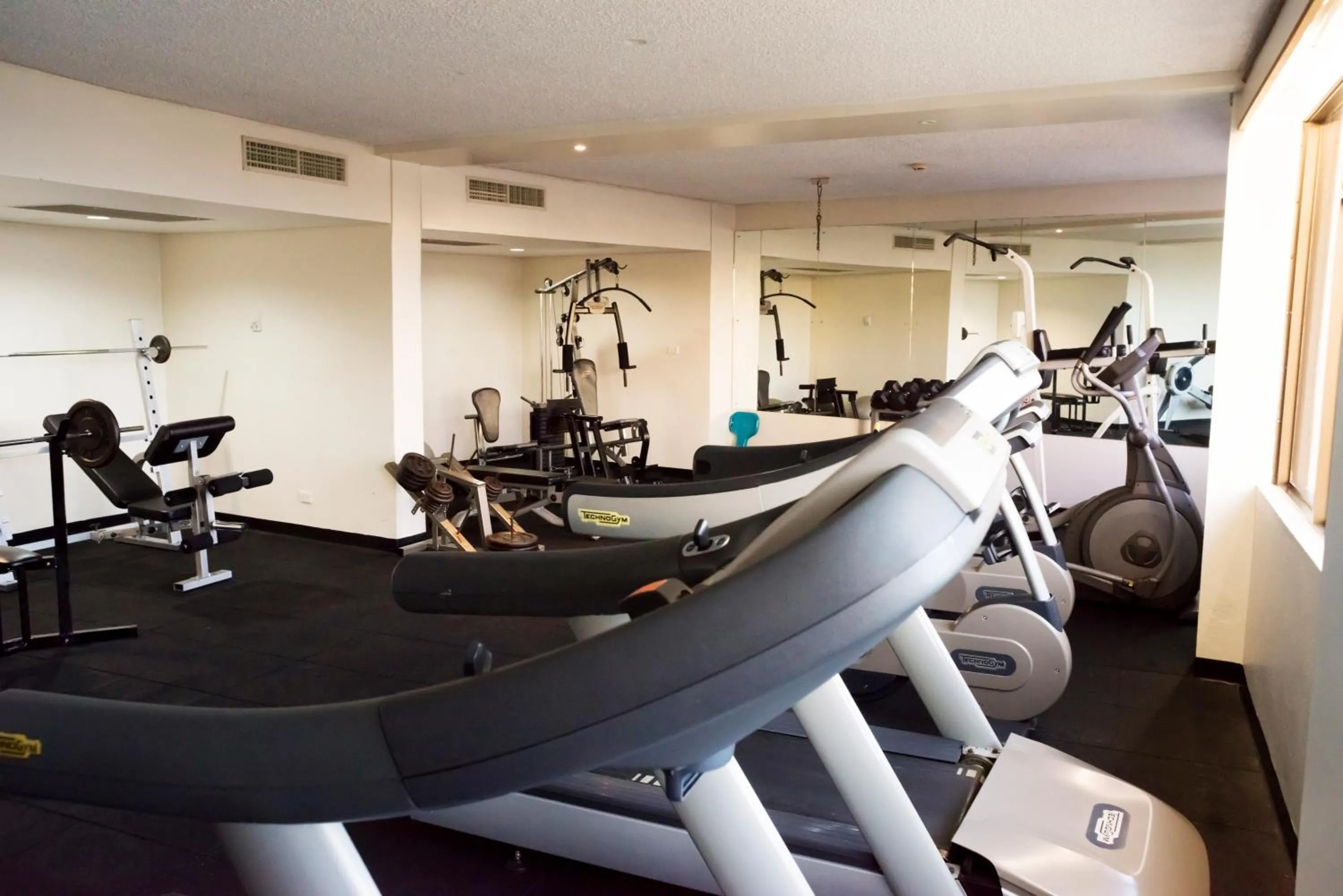 Fitness centre/facilities in Crown Hotel