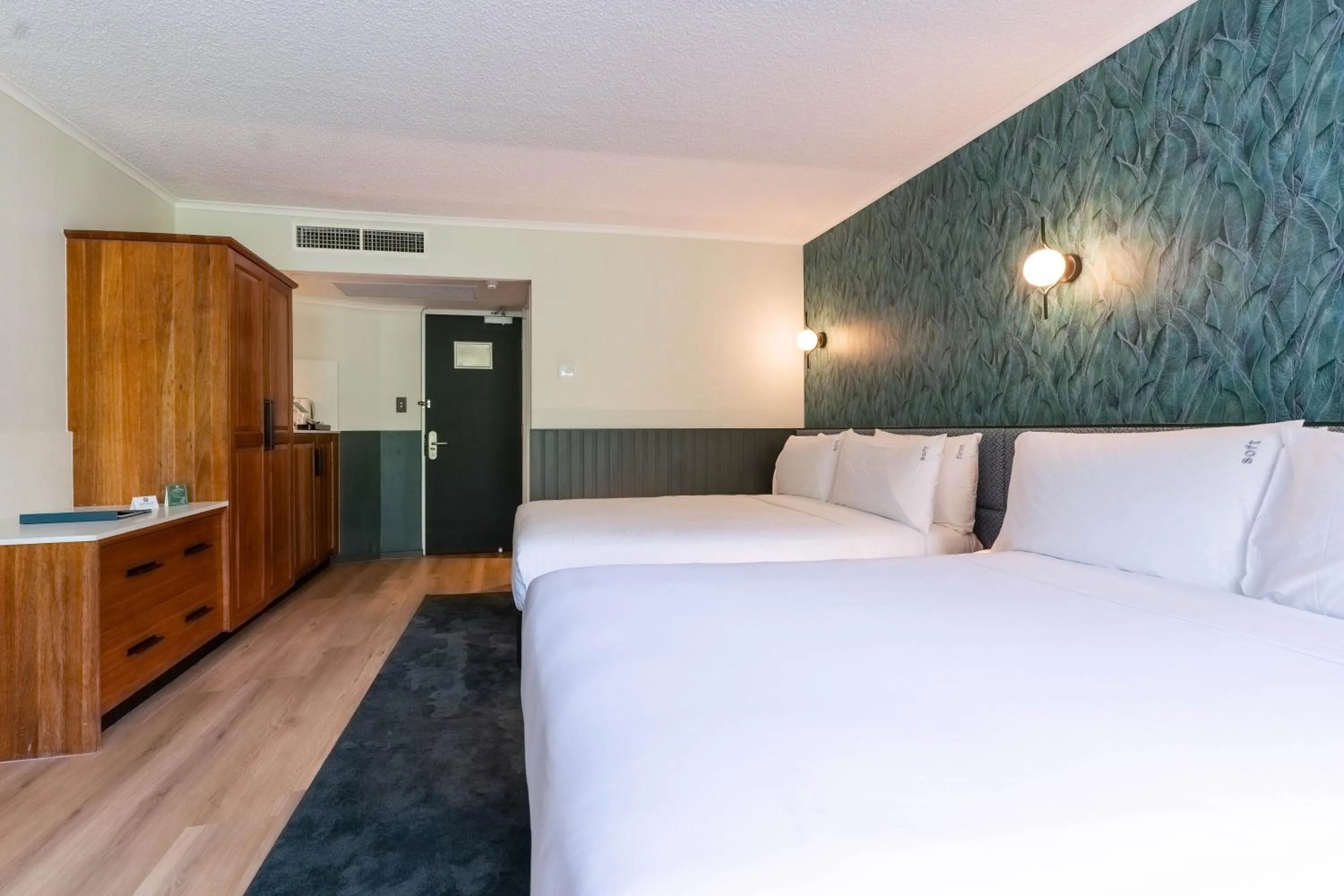 Bed in Holiday Inn & Suites Port Moresby by IHG