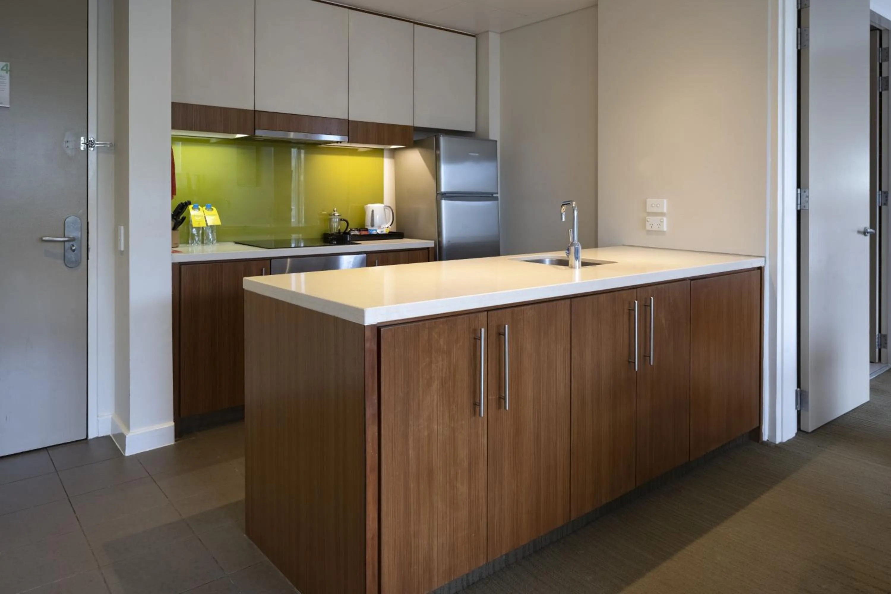 Kitchen or kitchenette in Holiday Inn & Suites Port Moresby by IHG