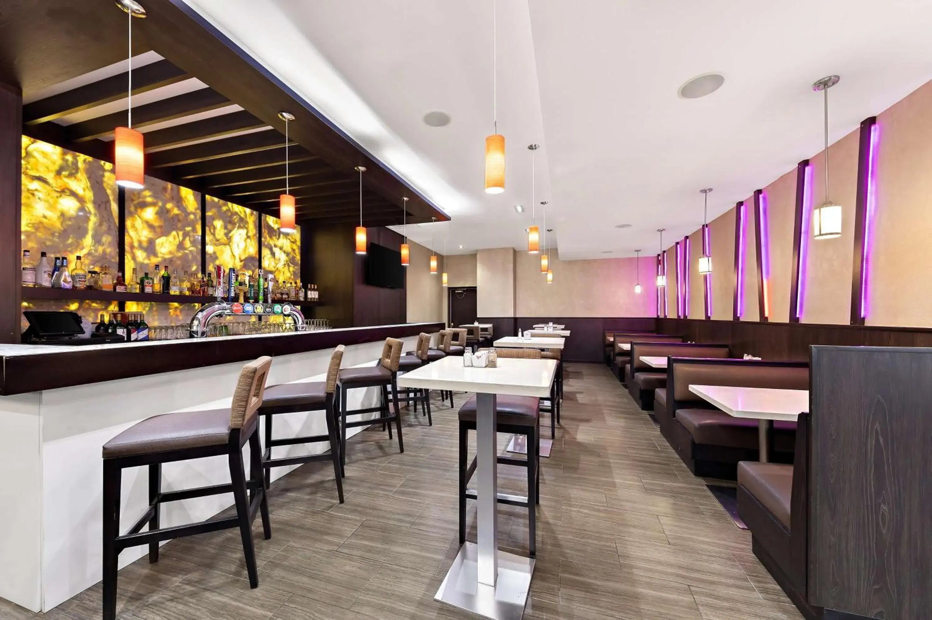 Restaurant/places to eat in Best Western Plus Toronto North York Hotel & Suites Restaurant/places to eat in Best Western Plus Toronto North York Hotel & Suites