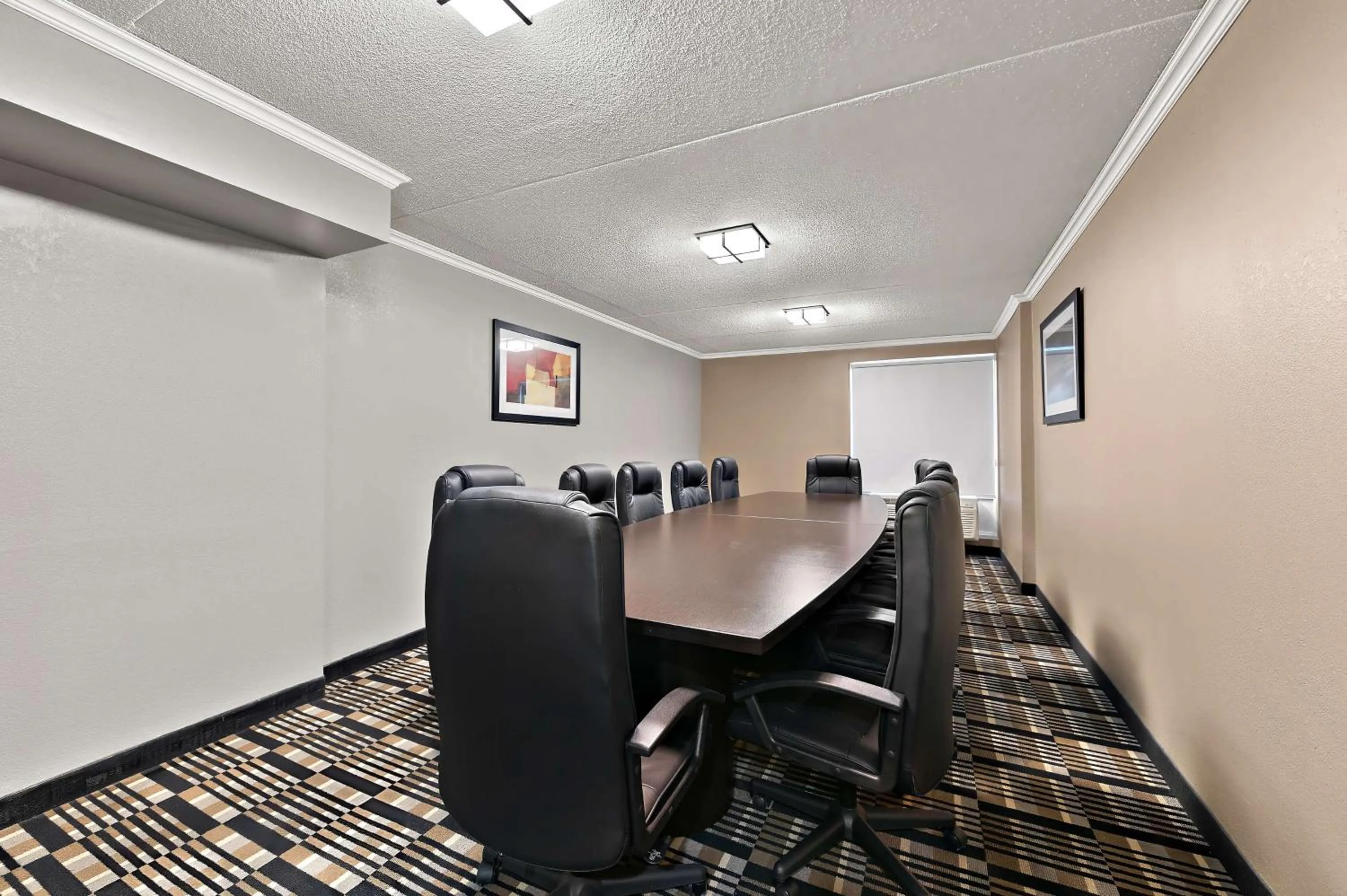 Meeting/conference room in Best Western Plus Toronto North York Hotel & Suites