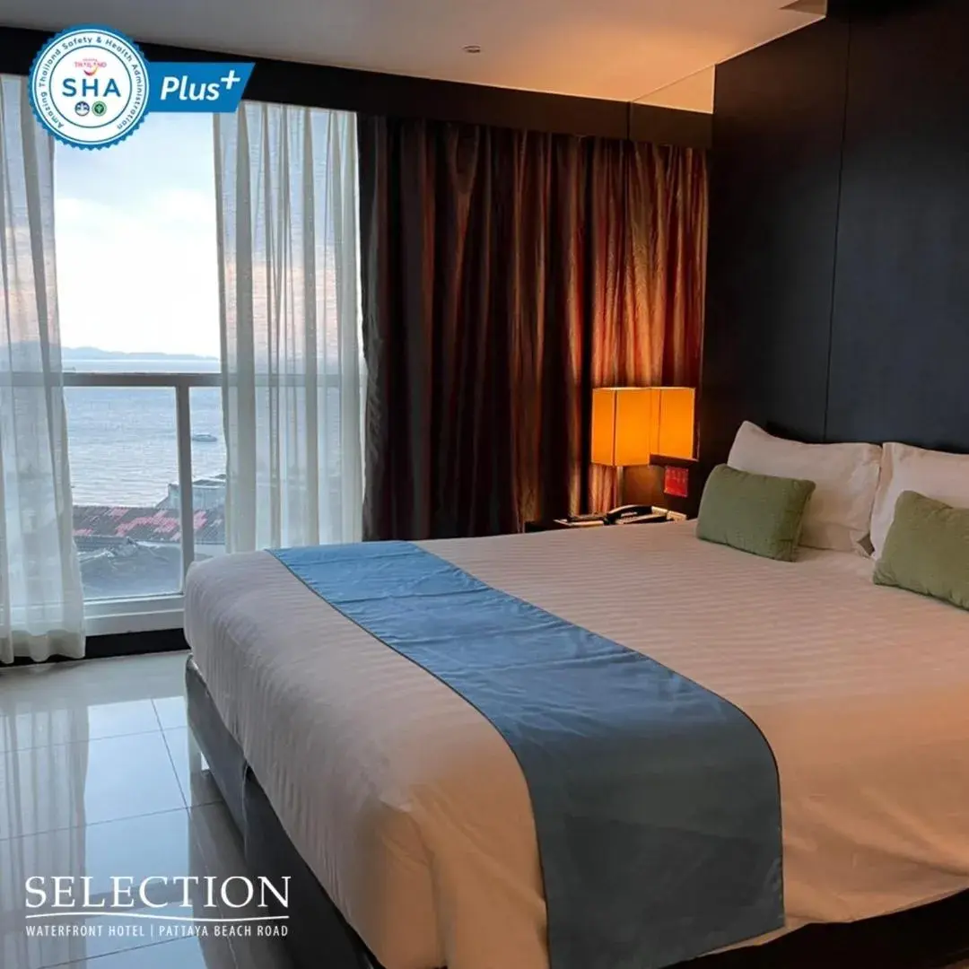 Bed in Hotel Selection Pattaya (SHA Plus)