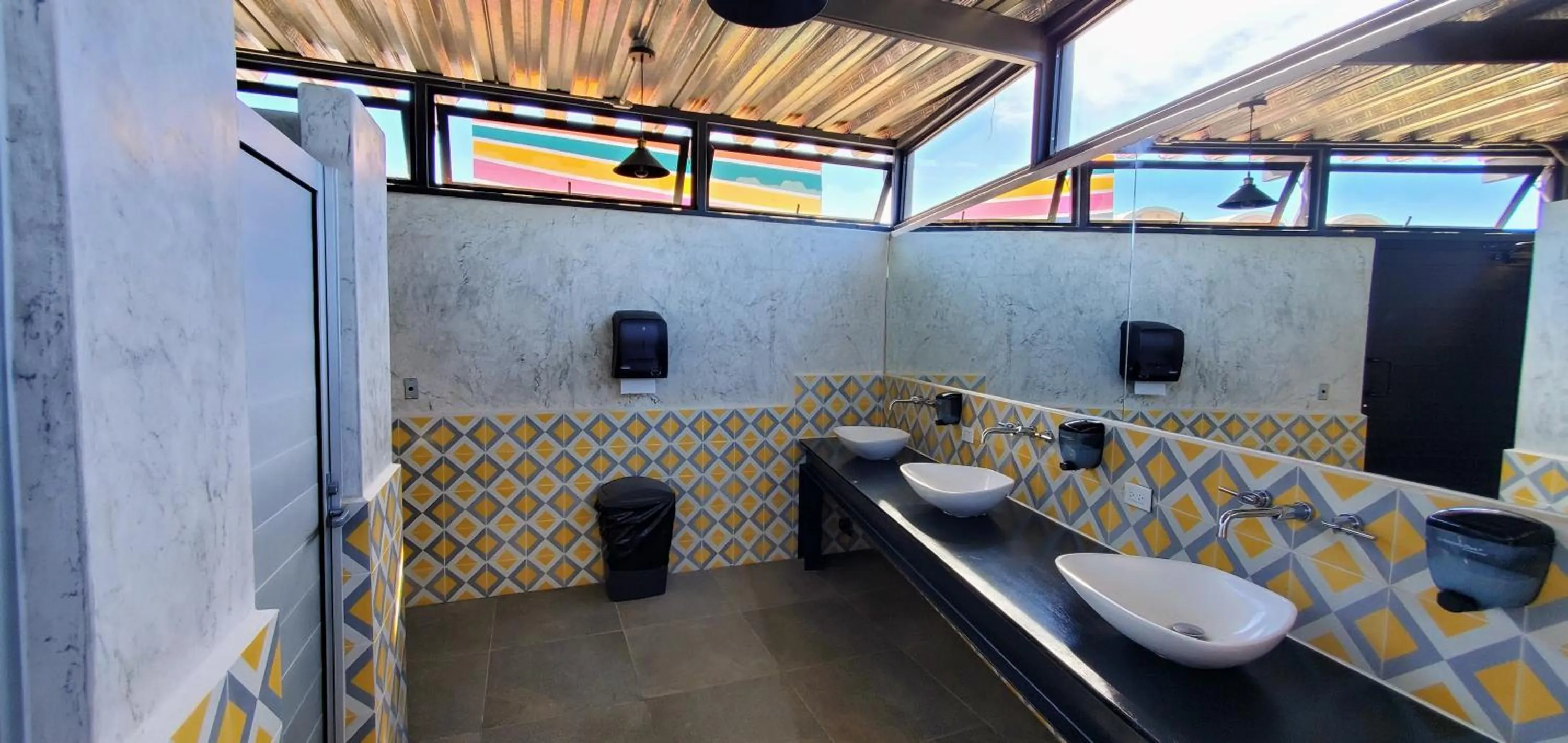 Bathroom in ChangoMango