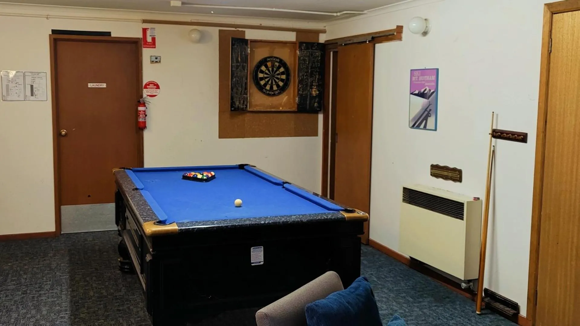 Billiard in Currawong Lodge