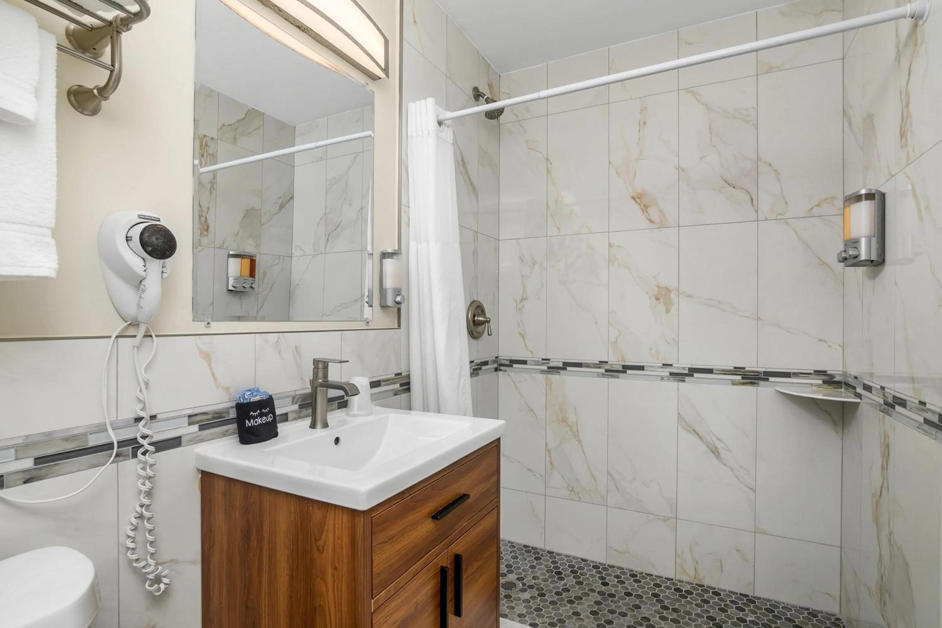 Bathroom in The Fairways Inn of Naples