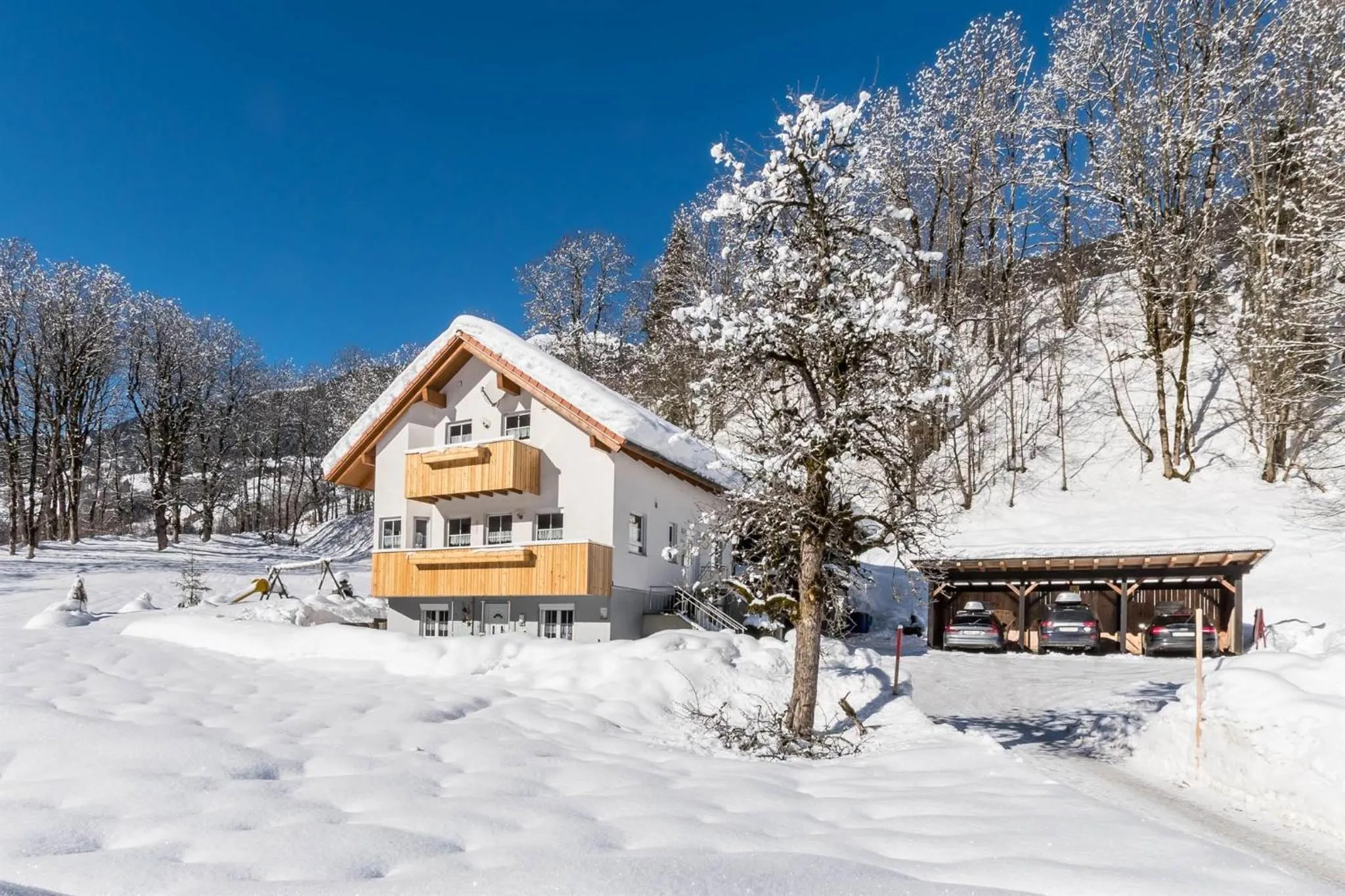 Property building in Apparthaus Schuchter