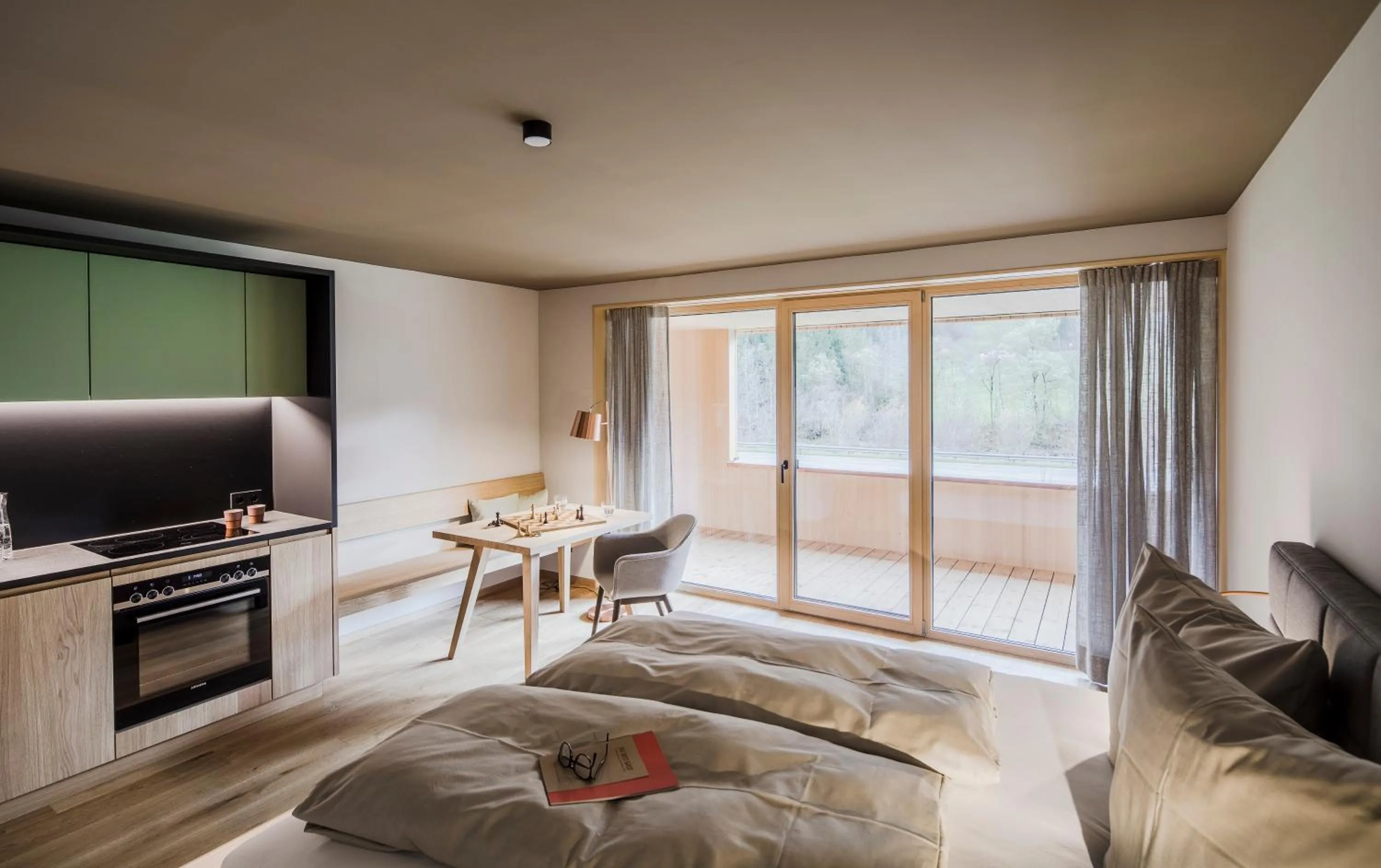 Photo of the whole room, Bed in freiraum Apartments