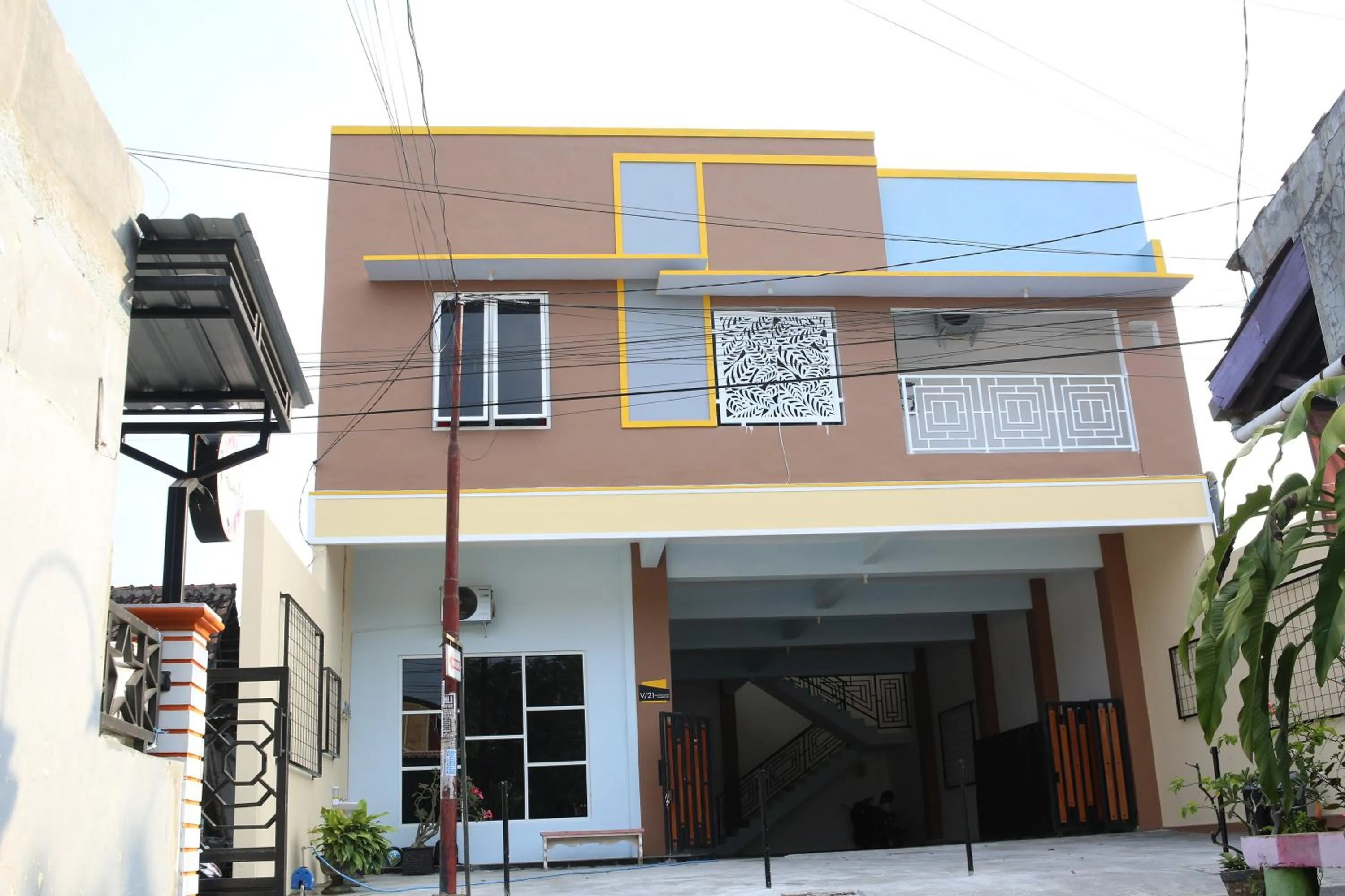 RedDoorz Syariah near Suncity Mall Madiun