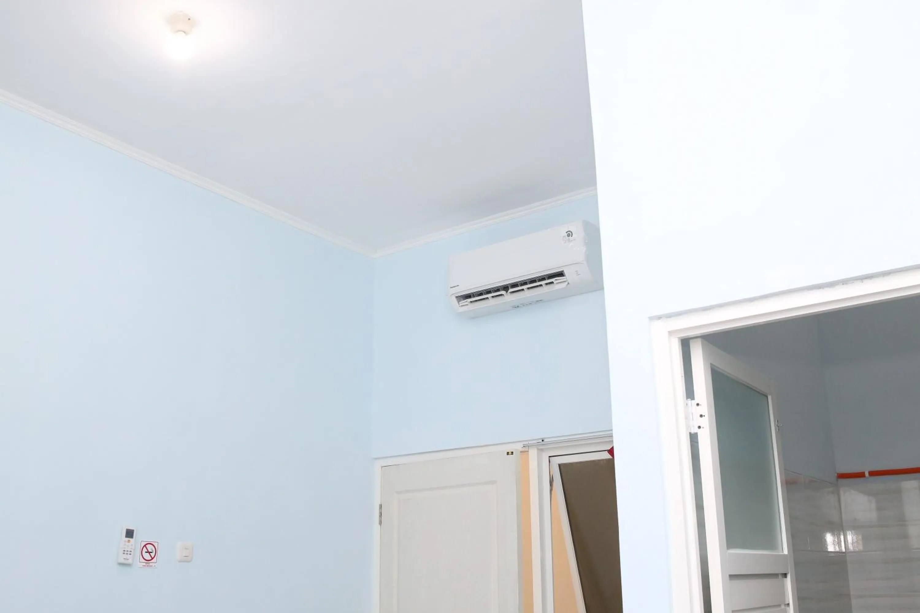 RedDoorz Syariah near Suncity Mall Madiun