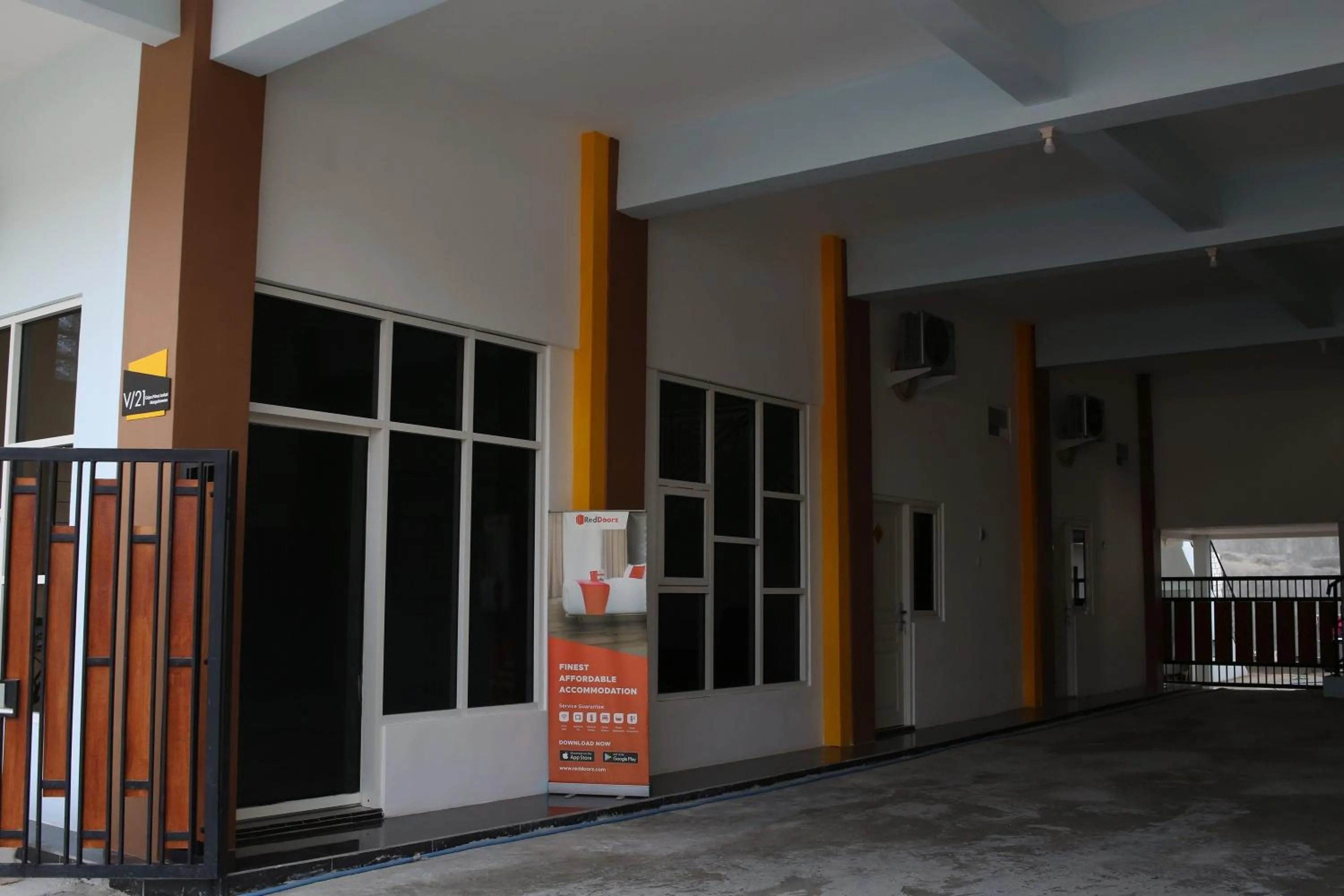 RedDoorz Syariah near Suncity Mall Madiun